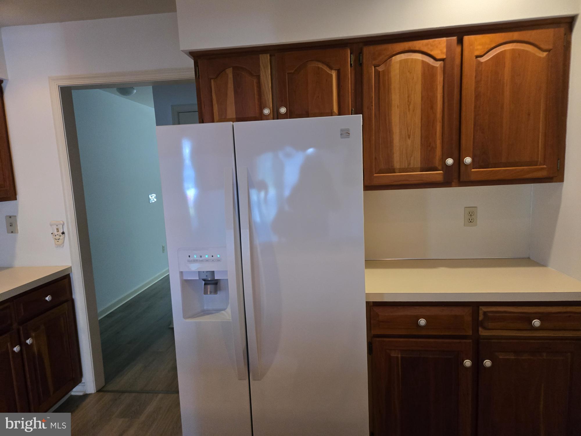 STRAWBERRY COURT - Residential Lease