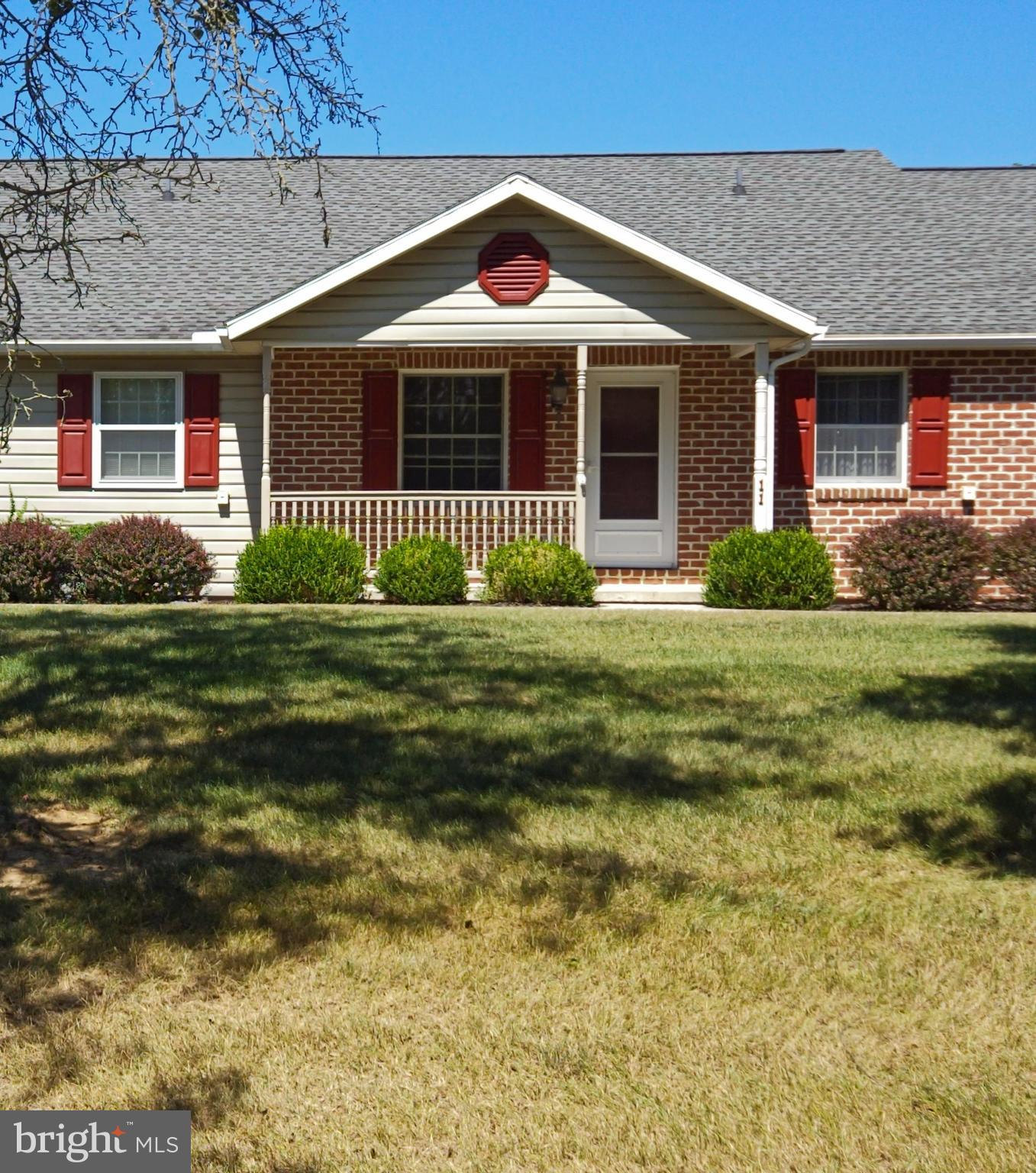 55+ ADULT COMMUNITY
Lovely move in condition with new flooring and new paint. Enjoy the peaceful area of Strawberry Court 55+Adult community. Enjoy sitting in the screened in sun room or the front porch. This 2 Bedroom , 2 bath 1 floor living is waiting for a new tenant. No Pets, No Smoking