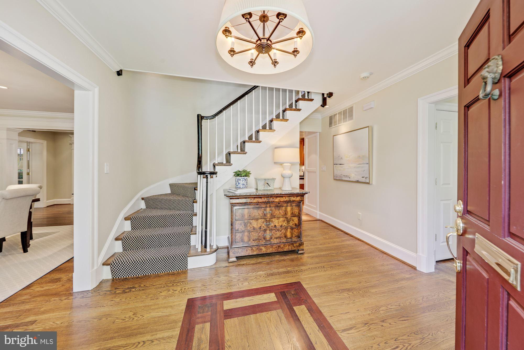 CHEVY CHASE - Residential