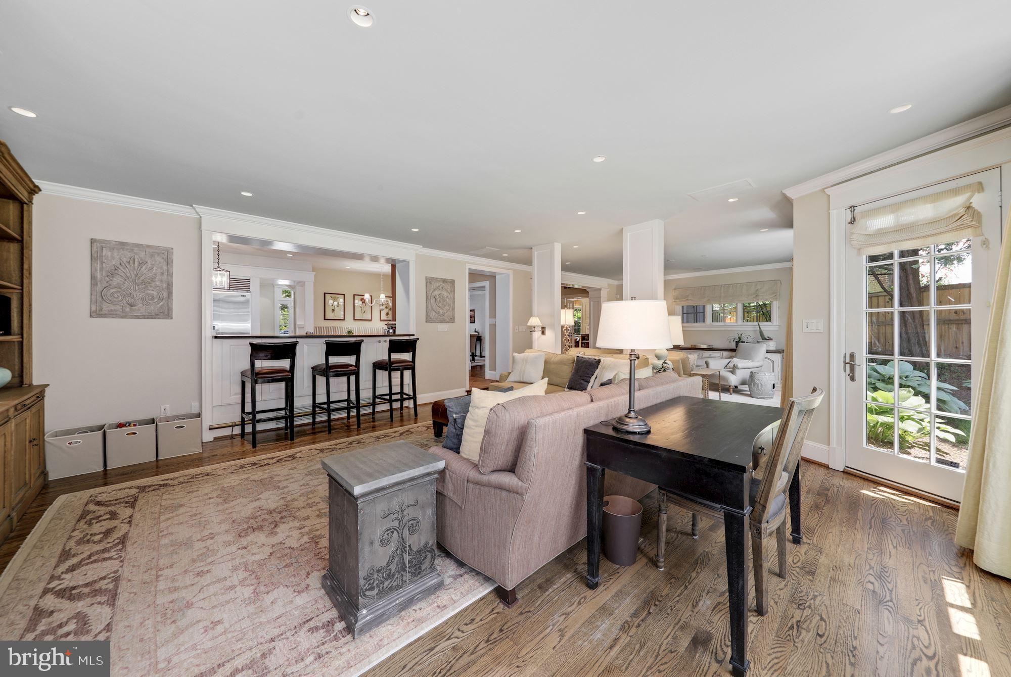 CHEVY CHASE - Residential