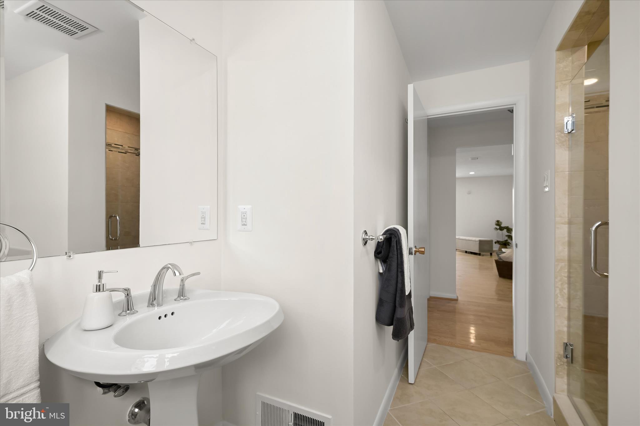 KENWOOD PARK - Residential