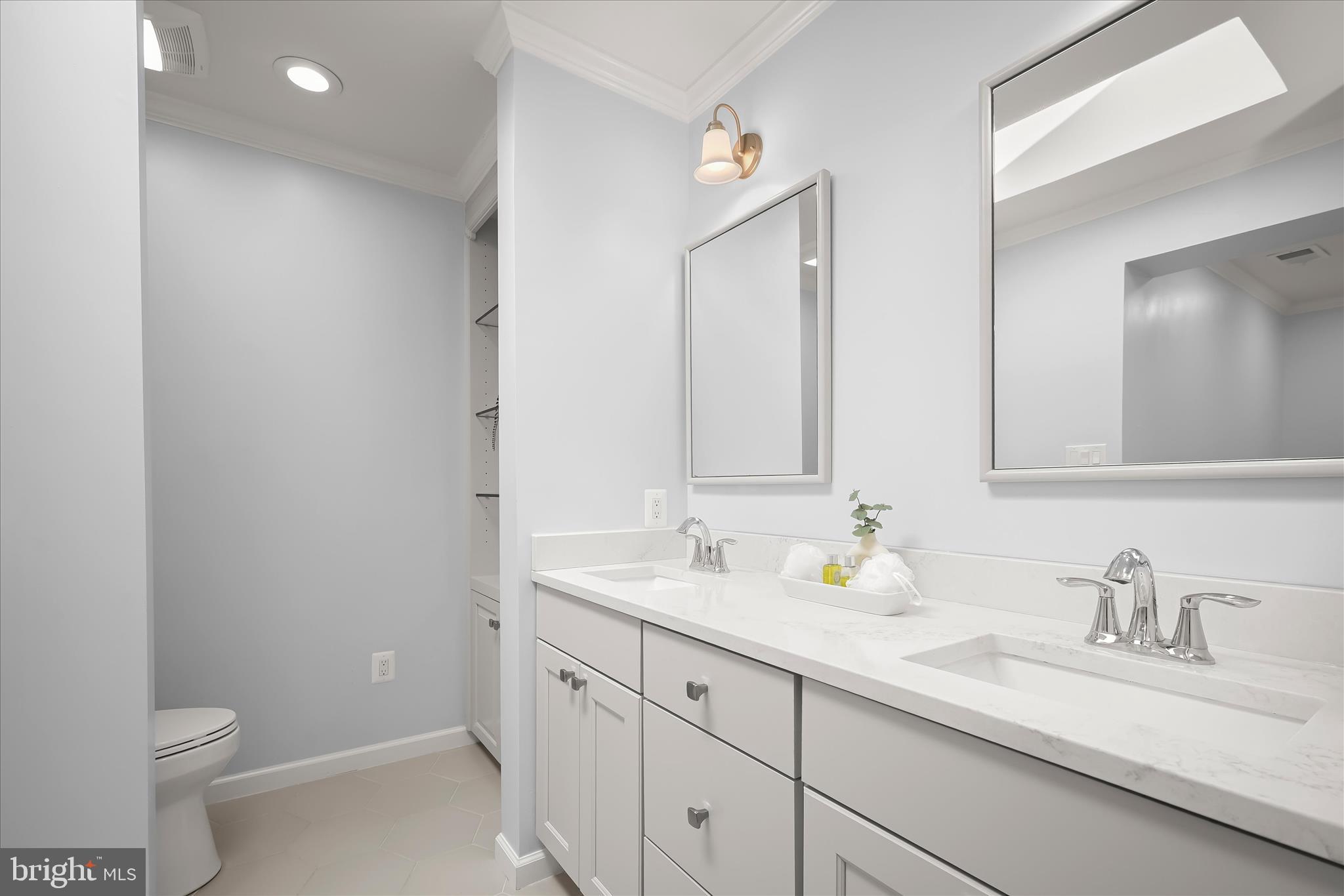 KENWOOD PARK - Residential