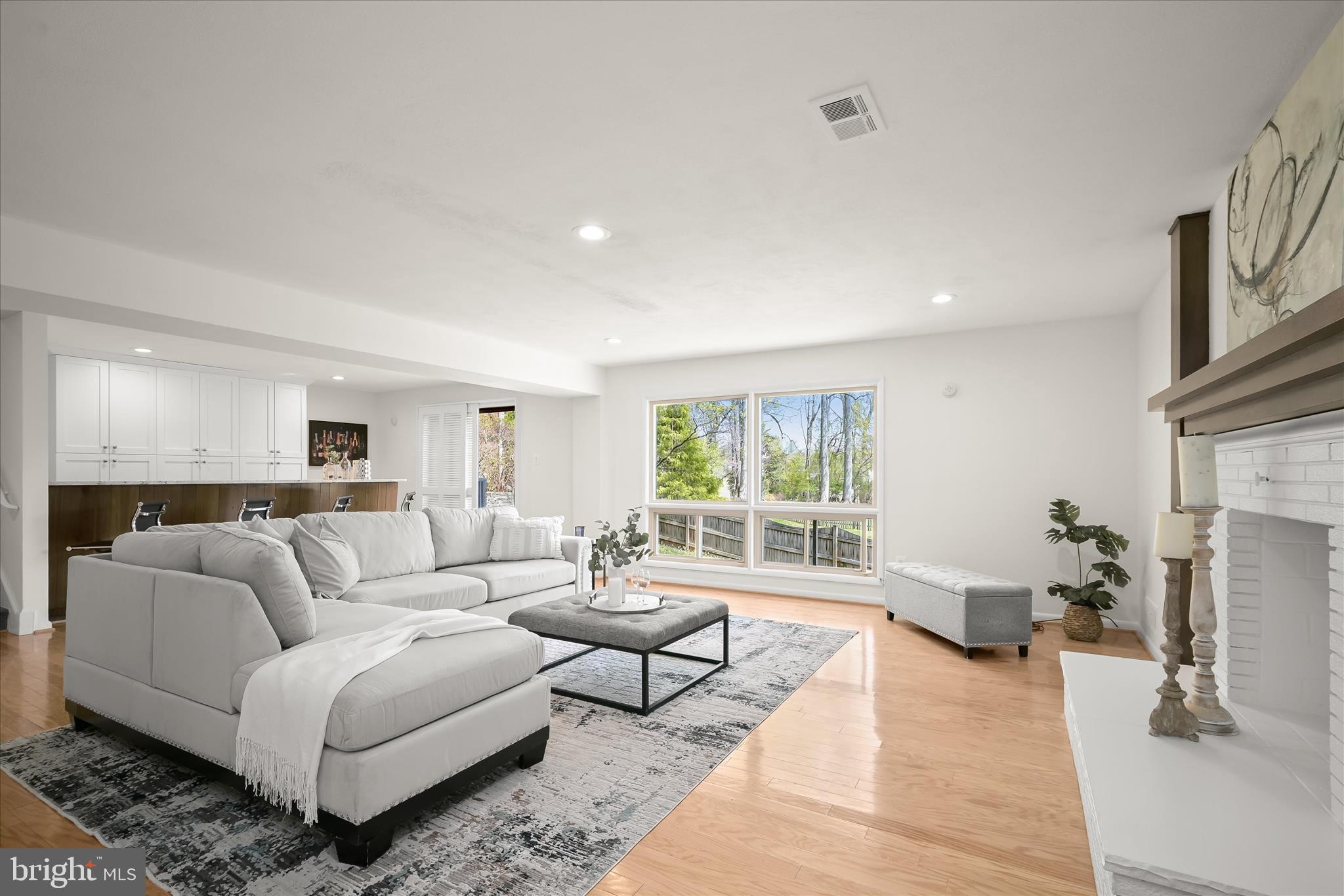 KENWOOD PARK - Residential