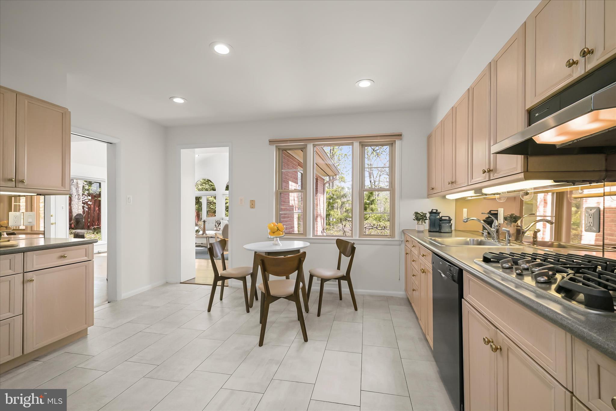 KENWOOD PARK - Residential