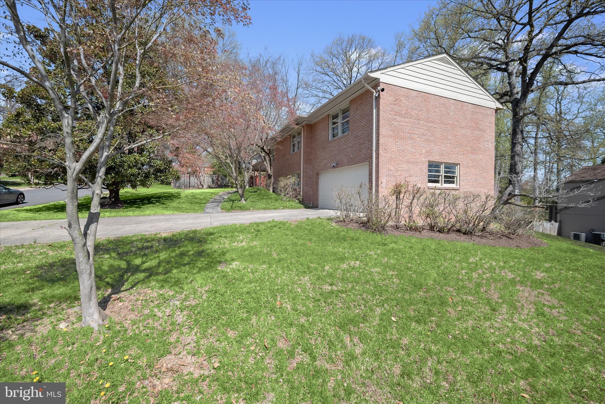 KENWOOD PARK - Residential