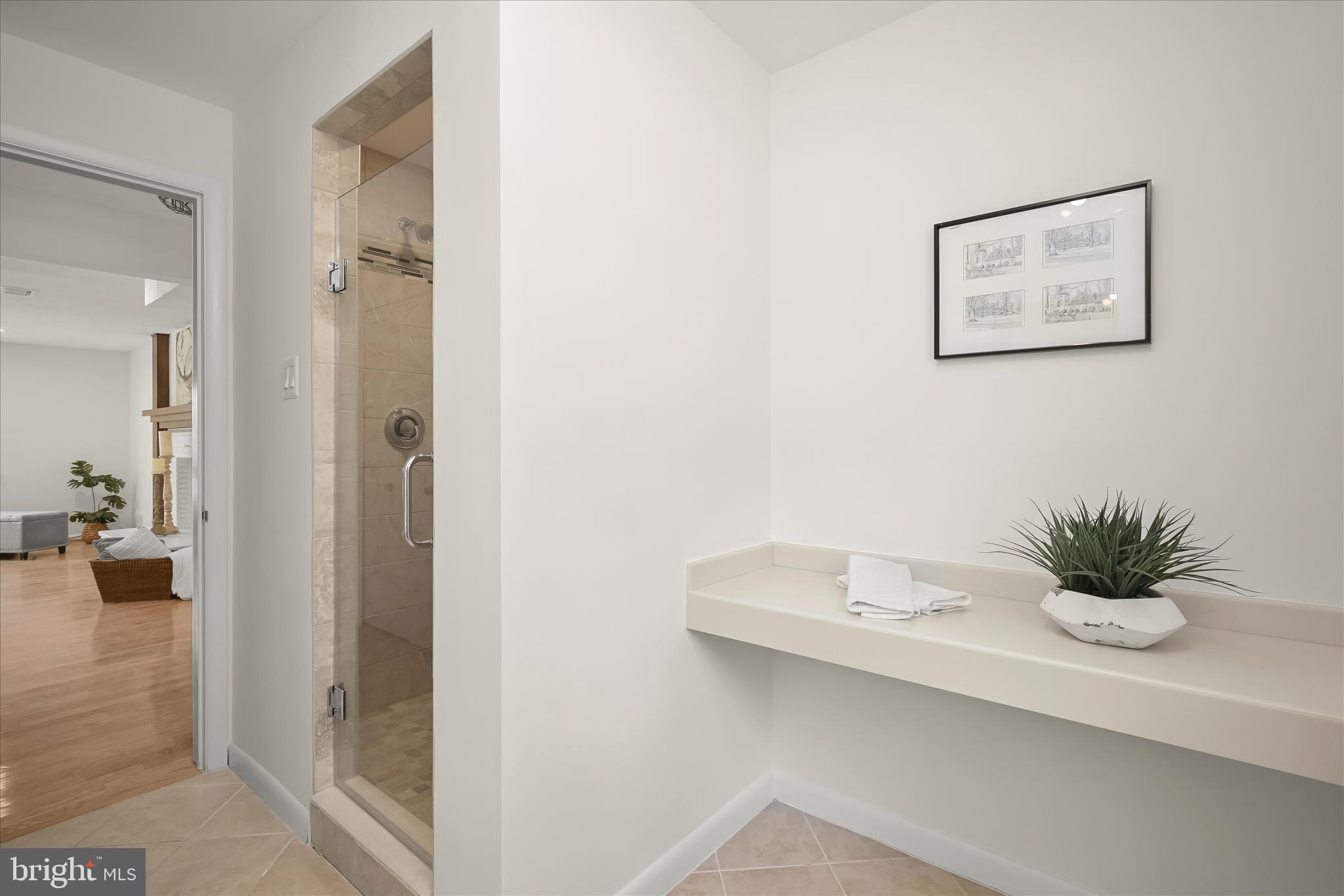 KENWOOD PARK - Residential