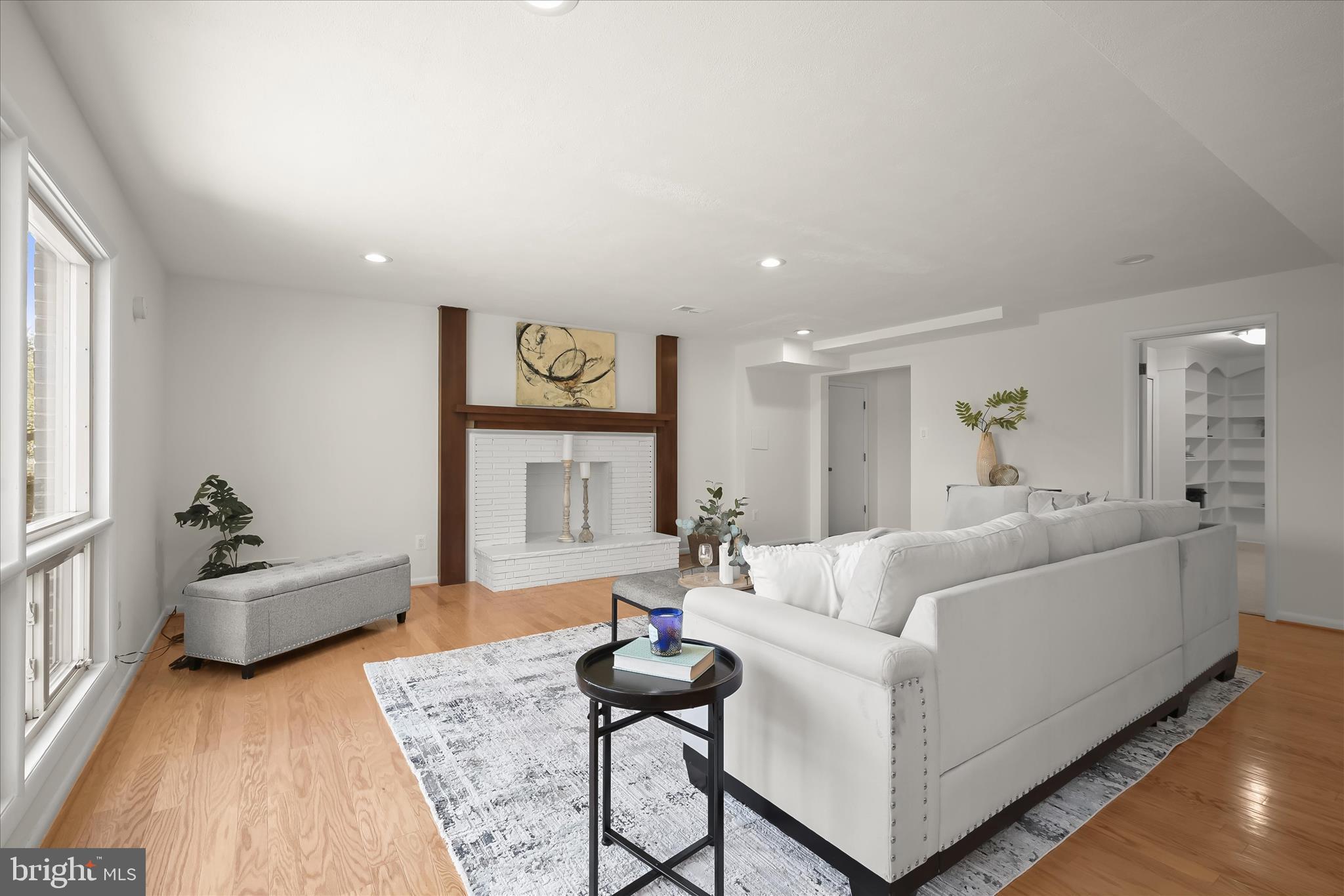 KENWOOD PARK - Residential