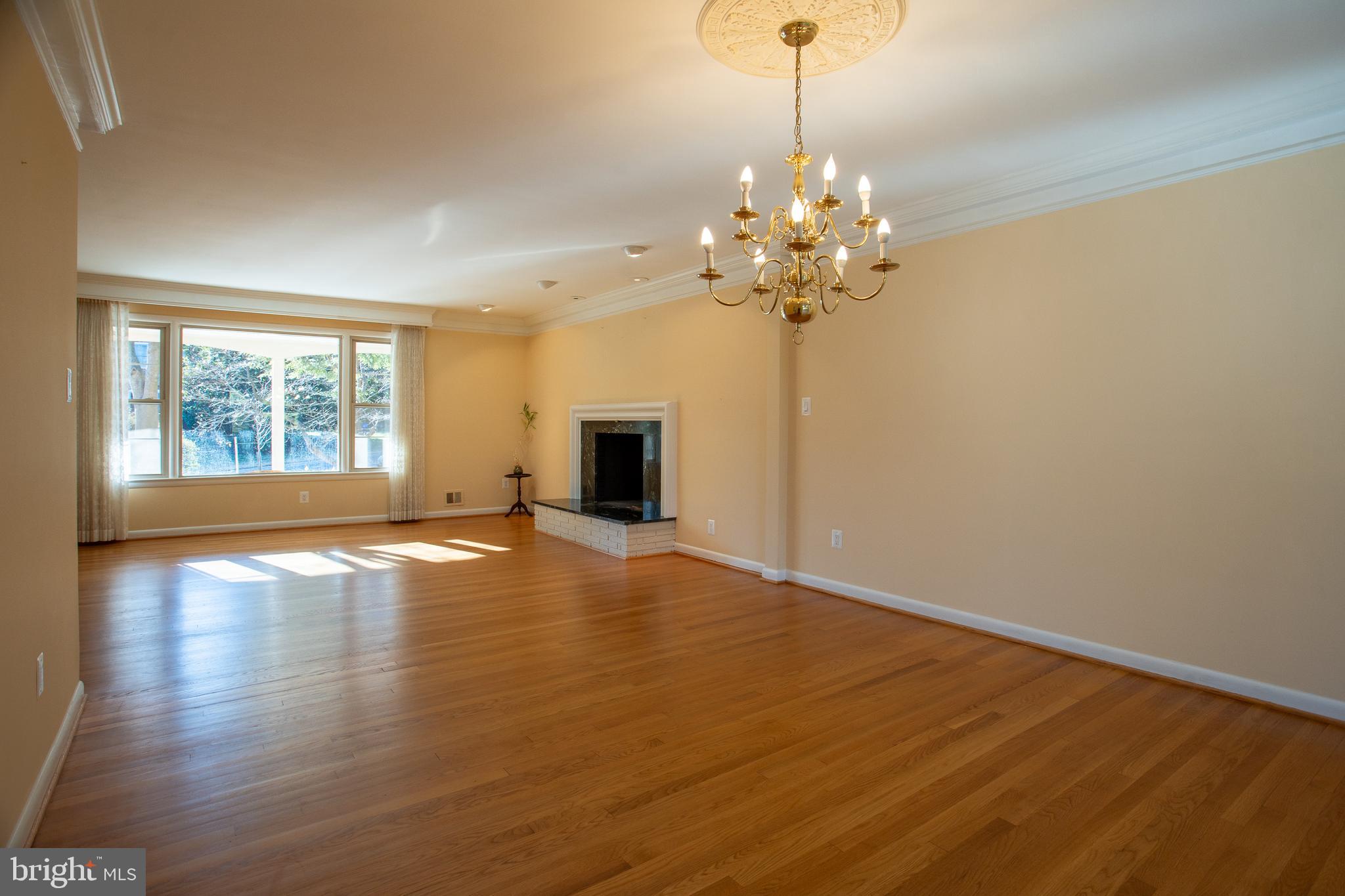 KENWOOD PARK - Residential