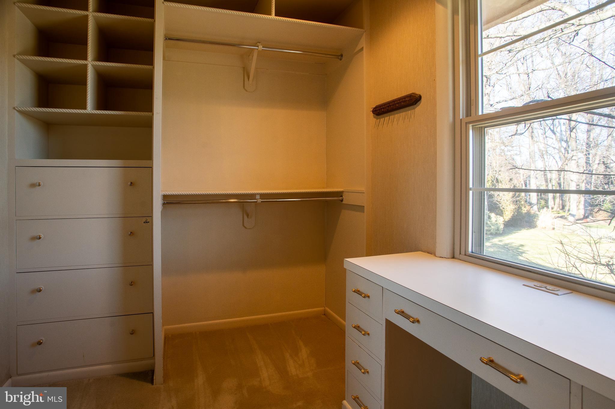 KENWOOD PARK - Residential