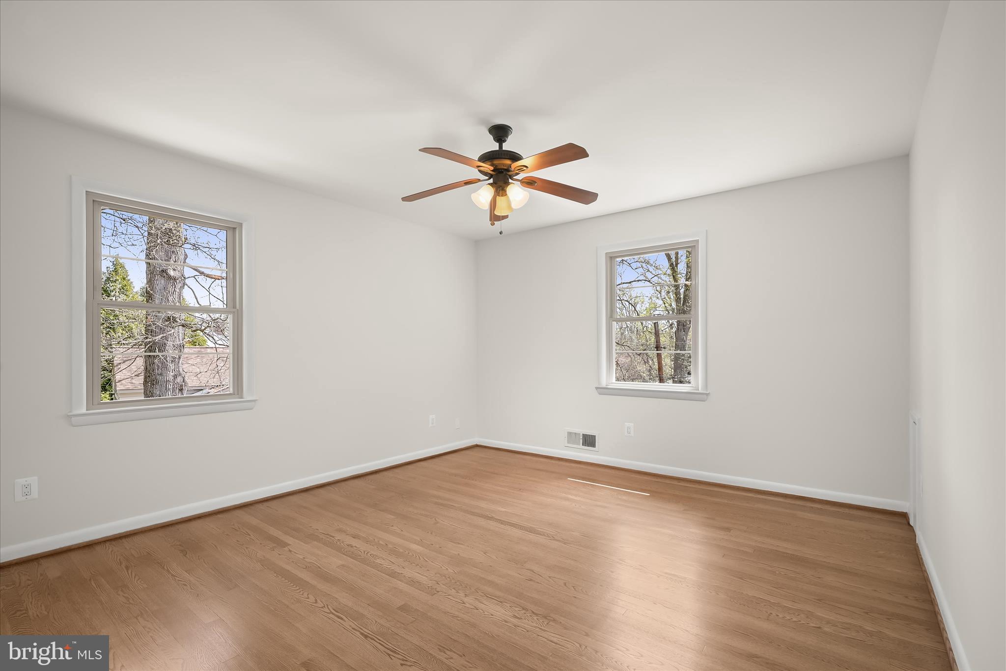 KENWOOD PARK - Residential