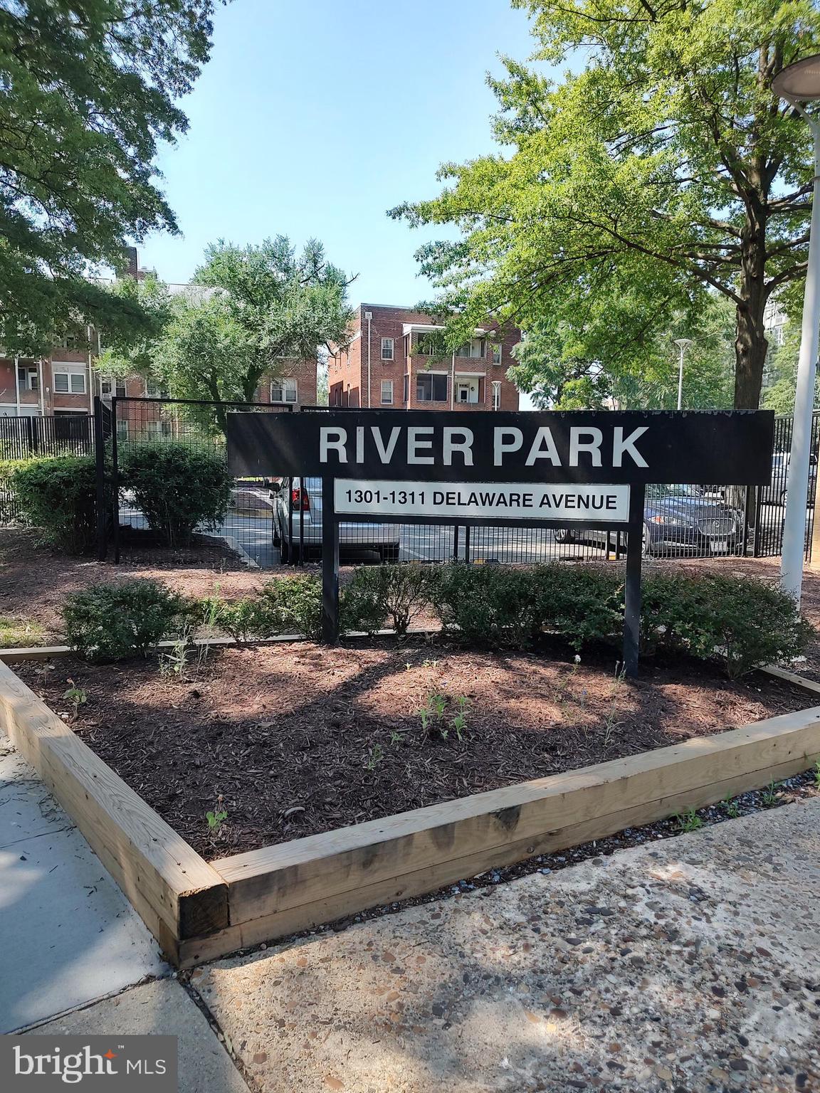 1301 DELAWARE AVE SW N103