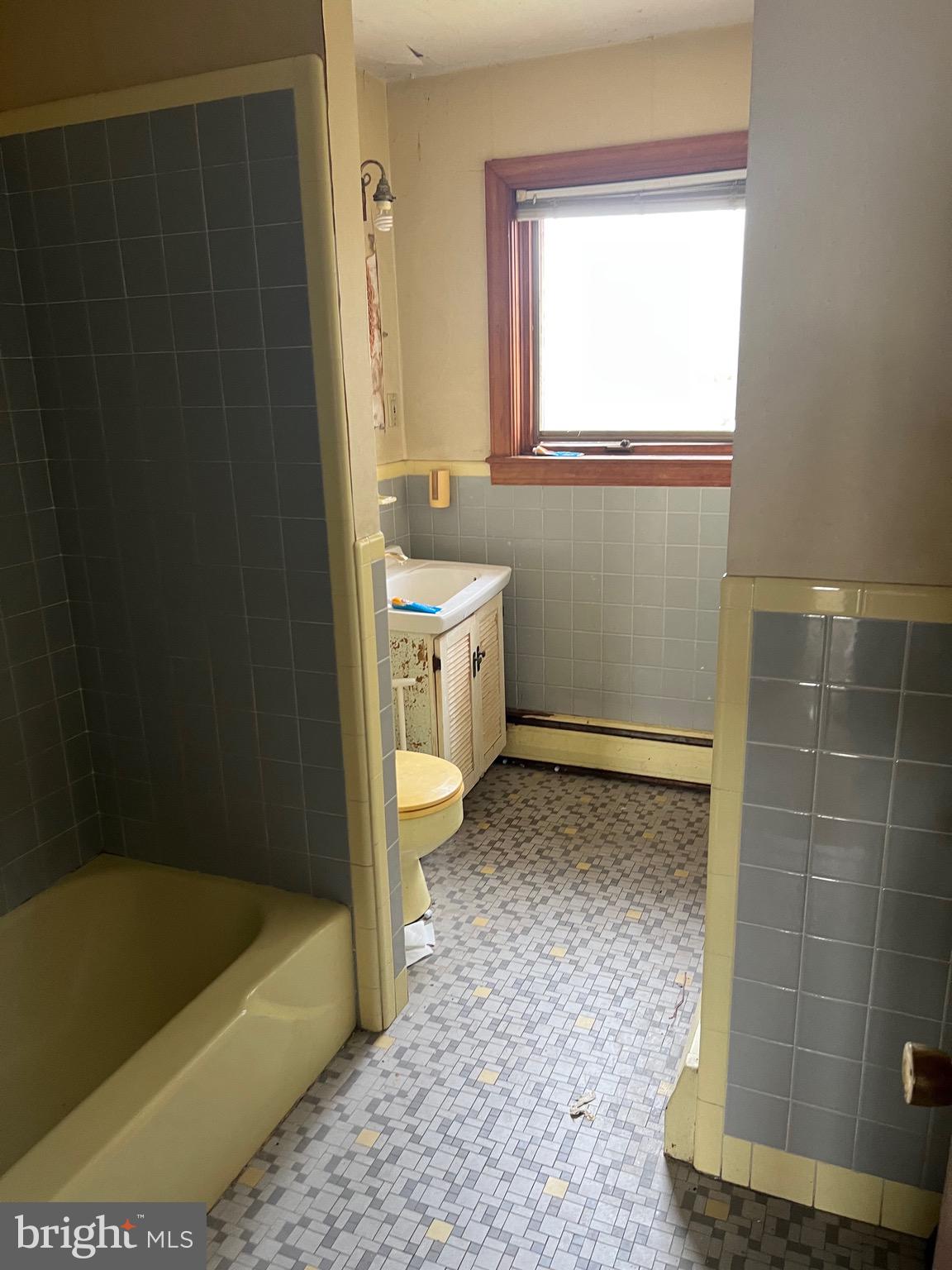 KING OF PRUSSIA - Residential