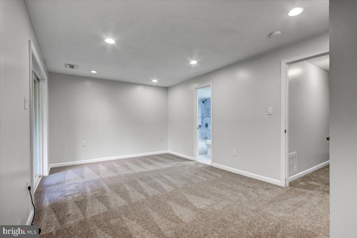 ENTERPRISE KNOLLS - Residential