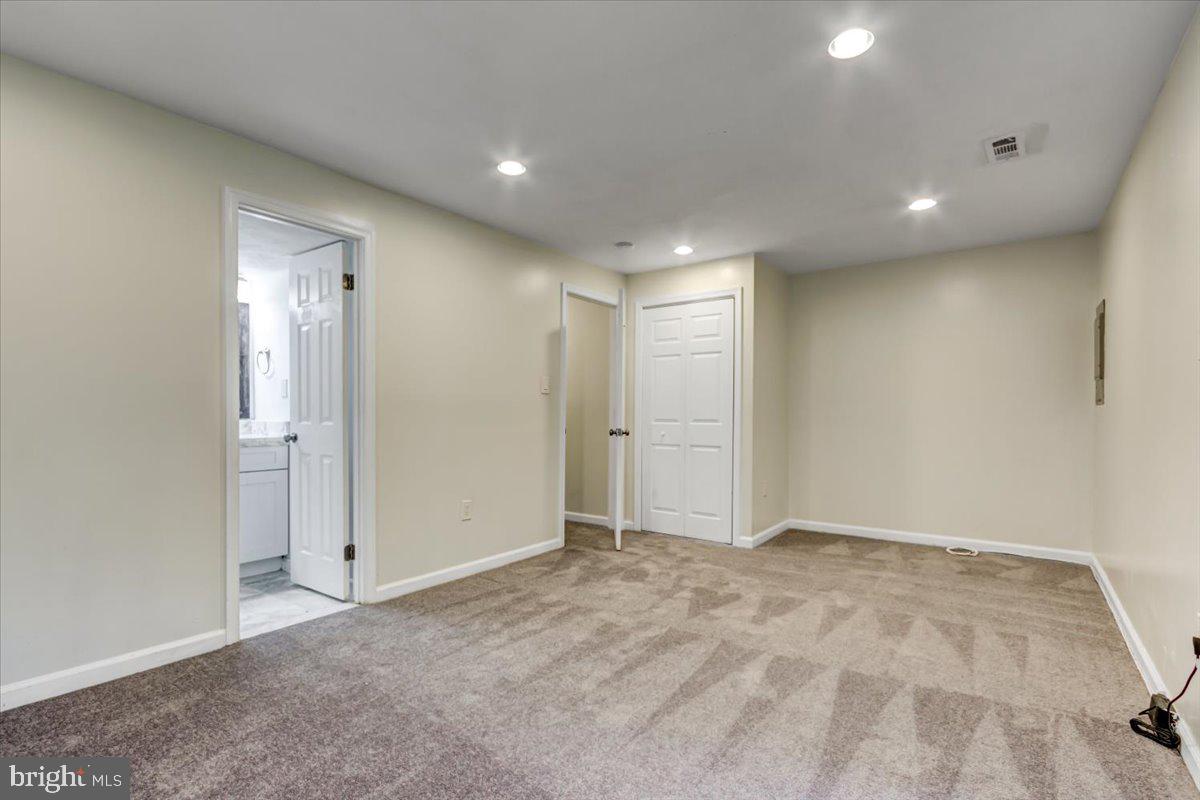 ENTERPRISE KNOLLS - Residential