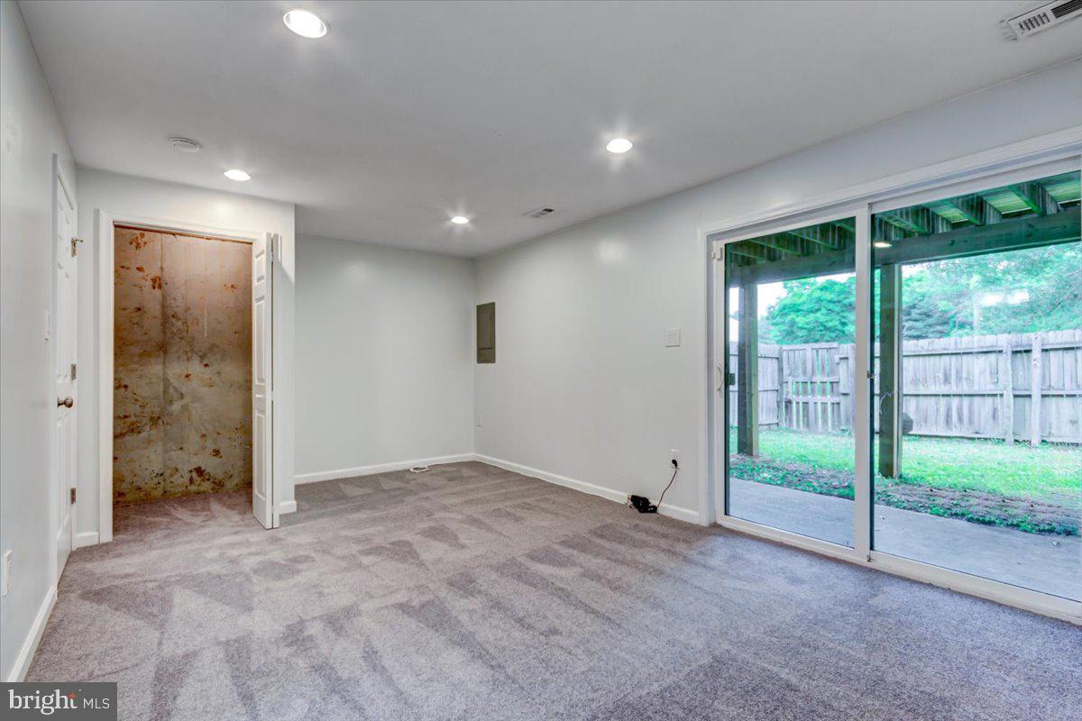 ENTERPRISE KNOLLS - Residential