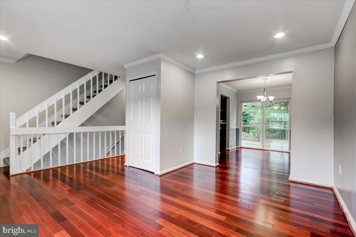 ENTERPRISE KNOLLS - Residential