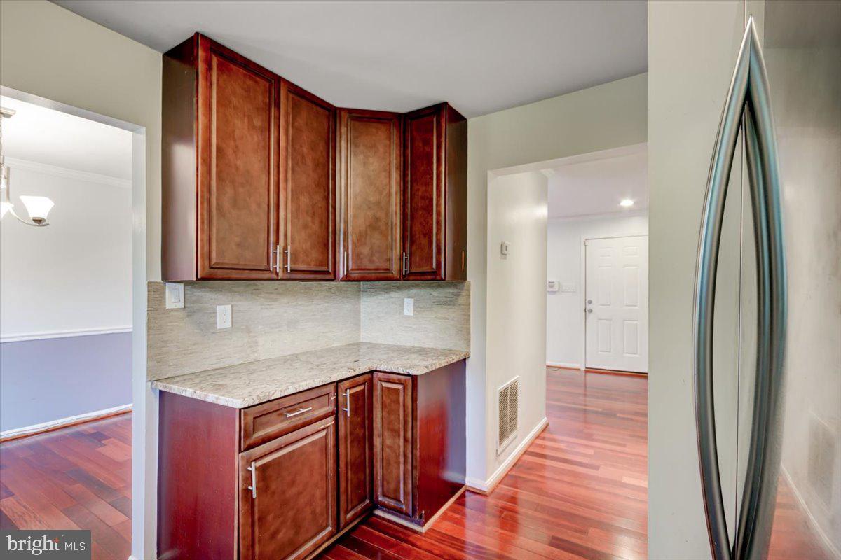 ENTERPRISE KNOLLS - Residential