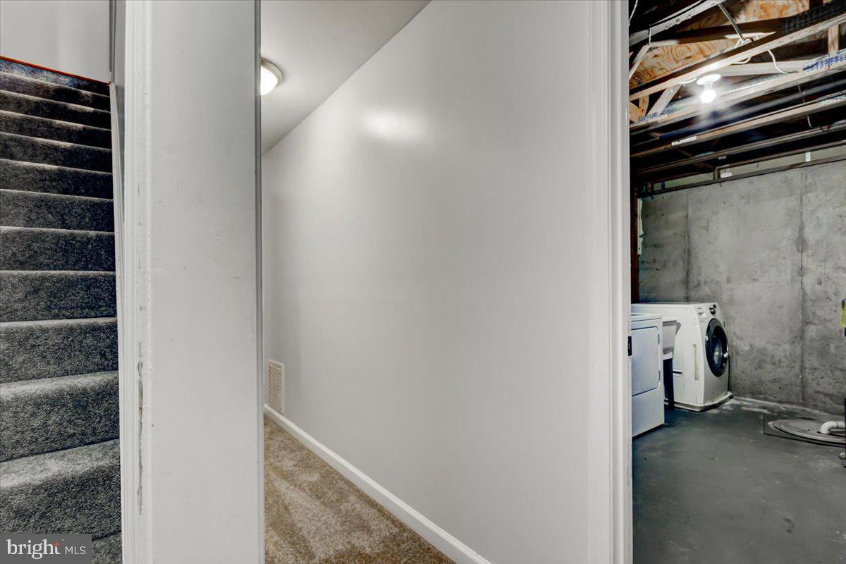 ENTERPRISE KNOLLS - Residential