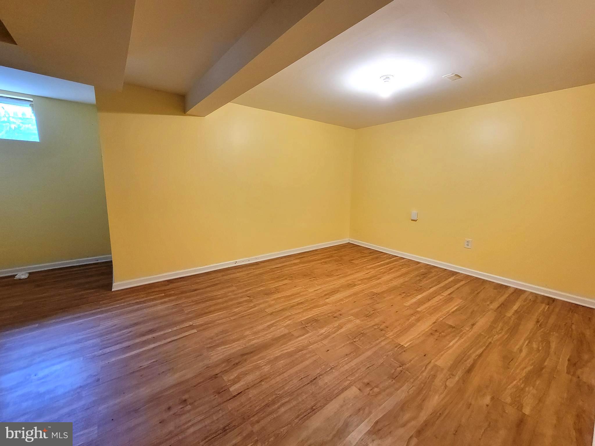 WILSHIRE - Residential Lease