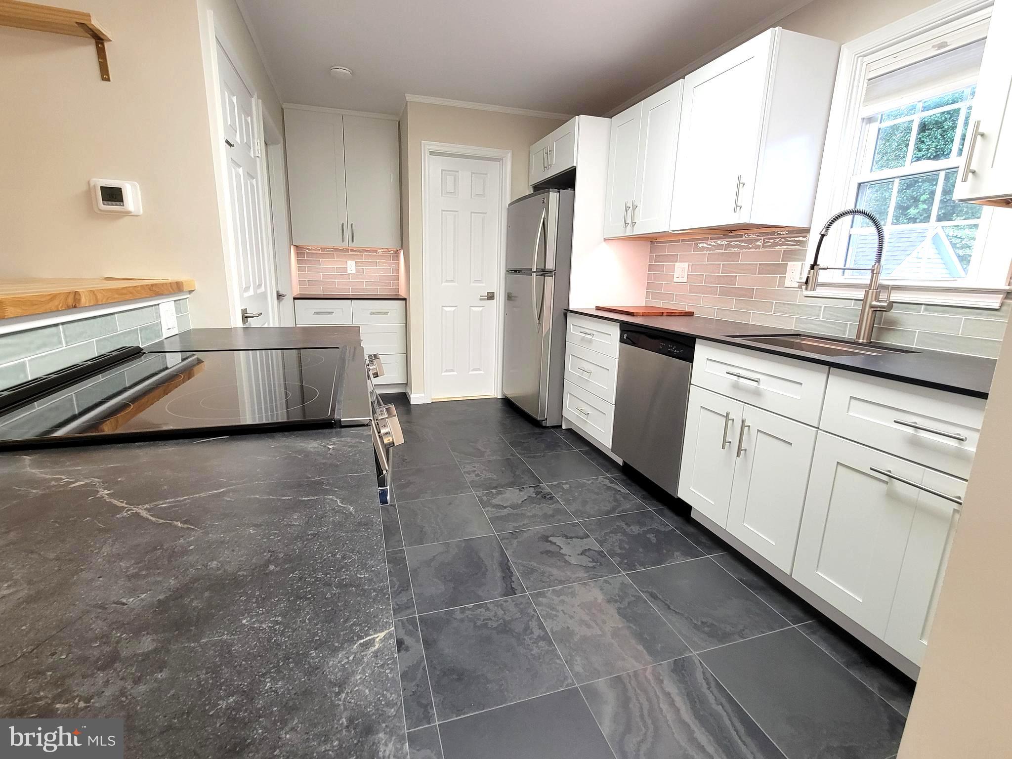 WILSHIRE - Residential Lease