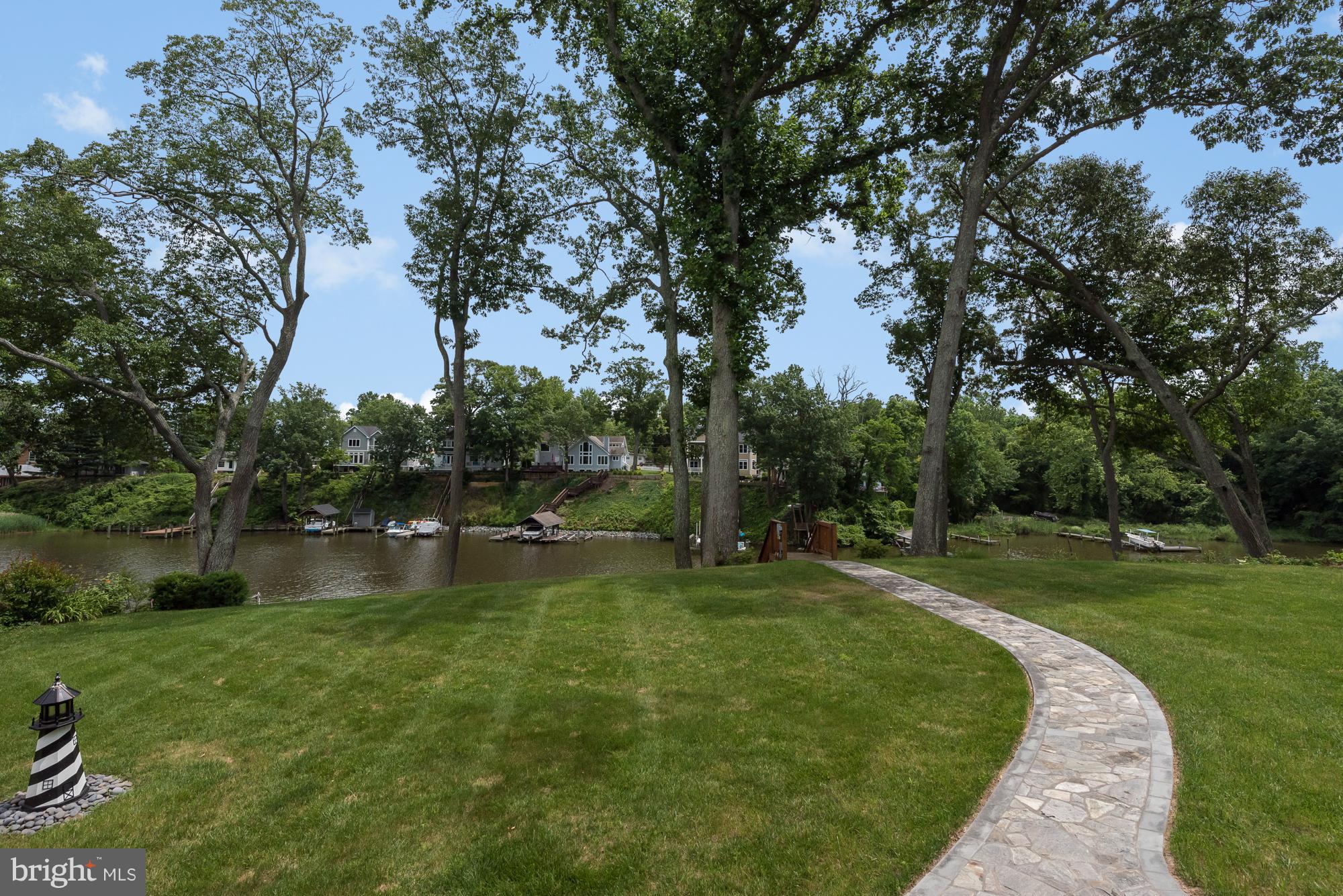 HAMBLETON ESTATES - Residential