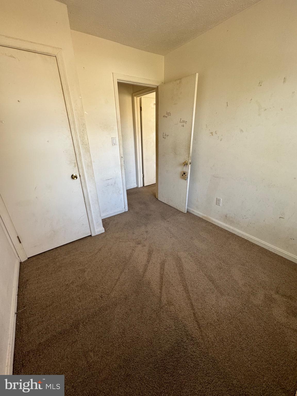 RIVERSIDE - Residential