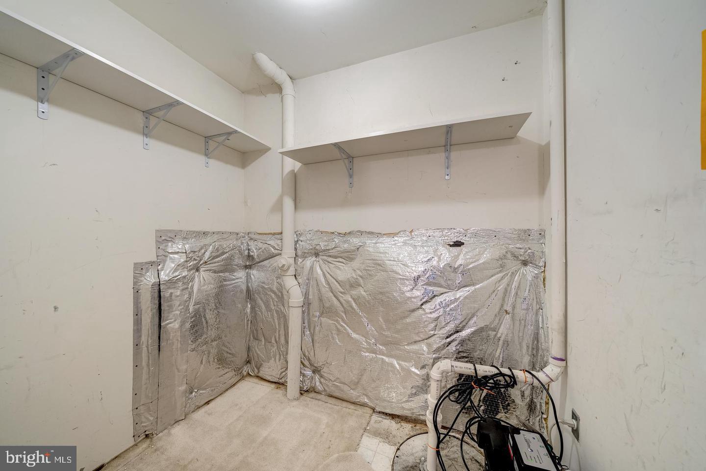 GUNSTON SQUARE - Residential Lease