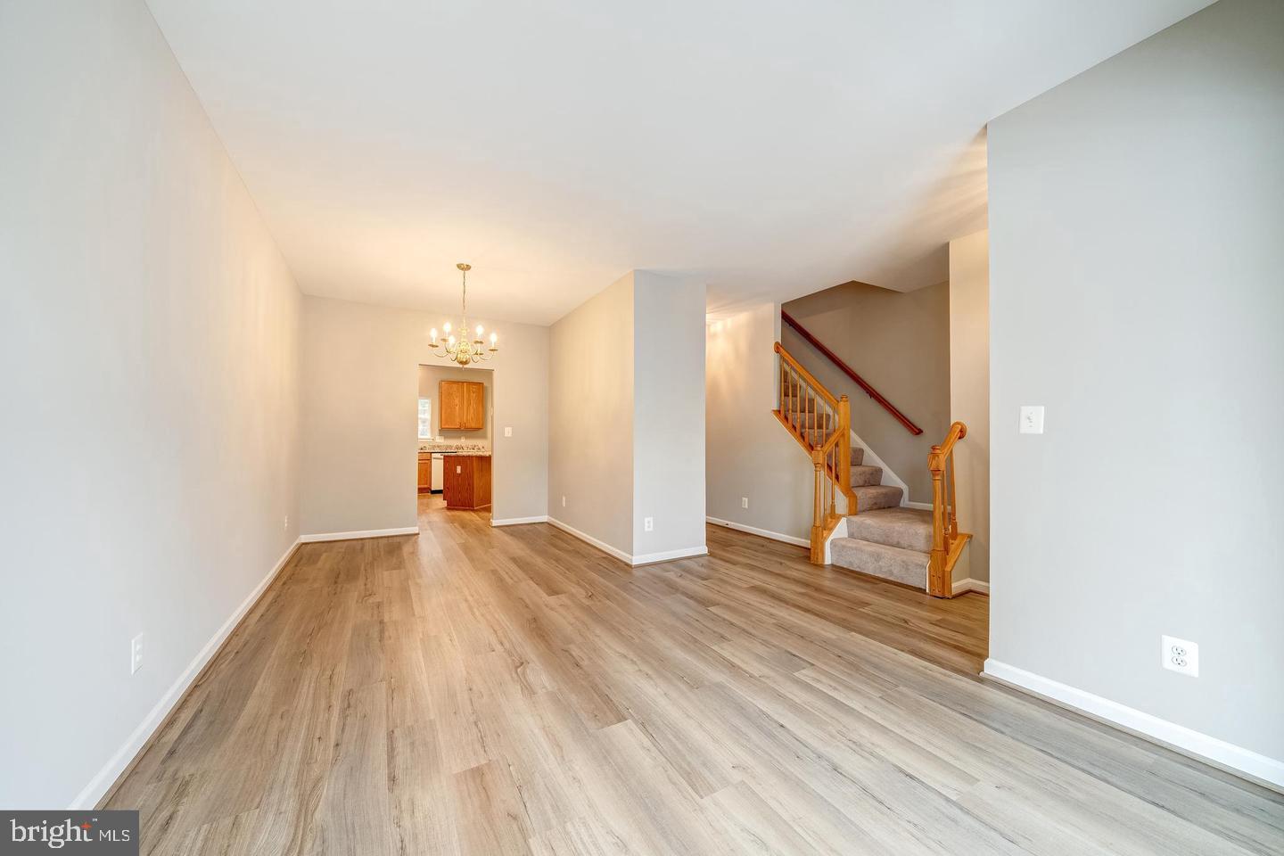 GUNSTON SQUARE - Residential Lease