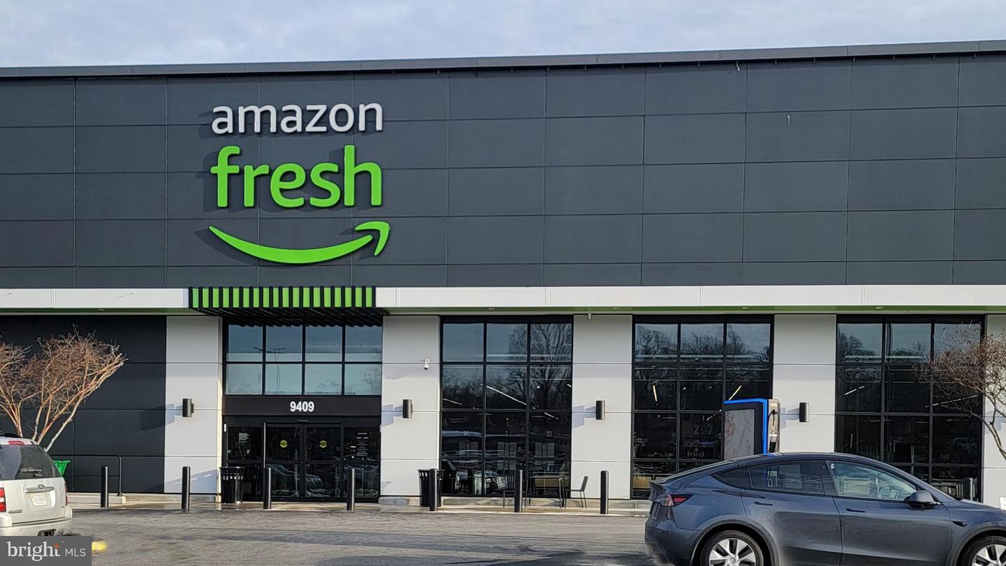 GUNSTON SQUARE - Residential Lease