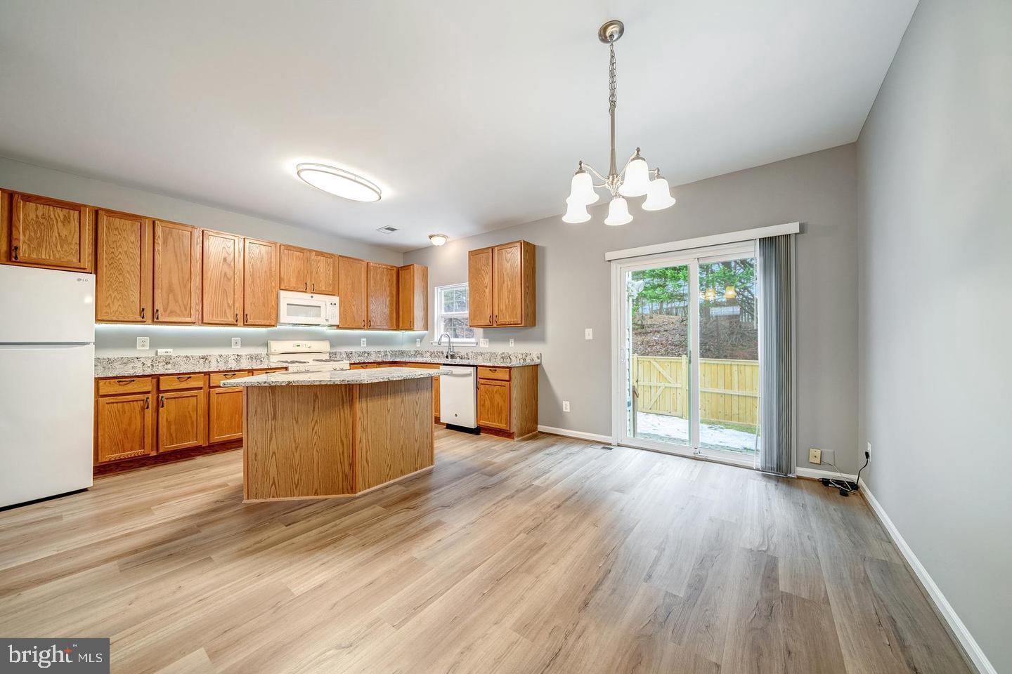 GUNSTON SQUARE - Residential Lease