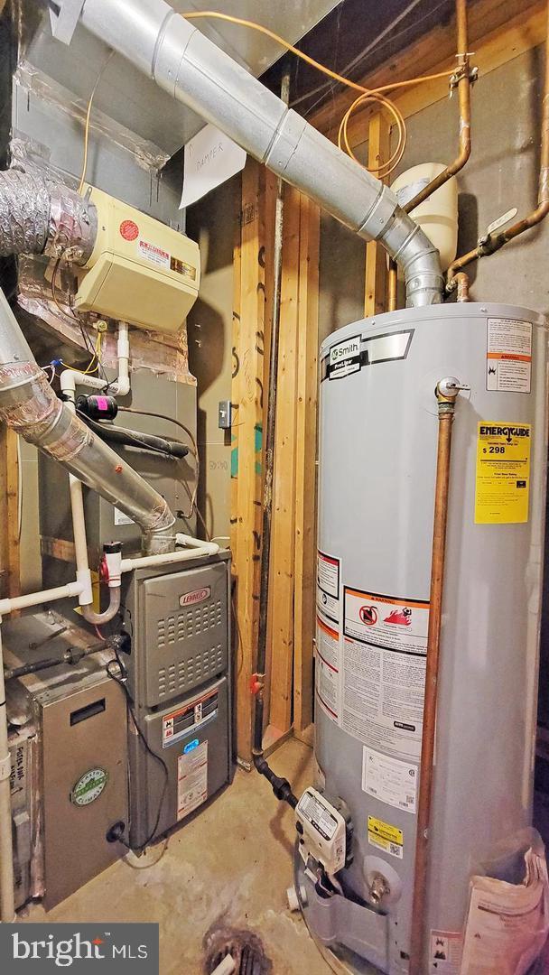 GUNSTON SQUARE - Residential Lease