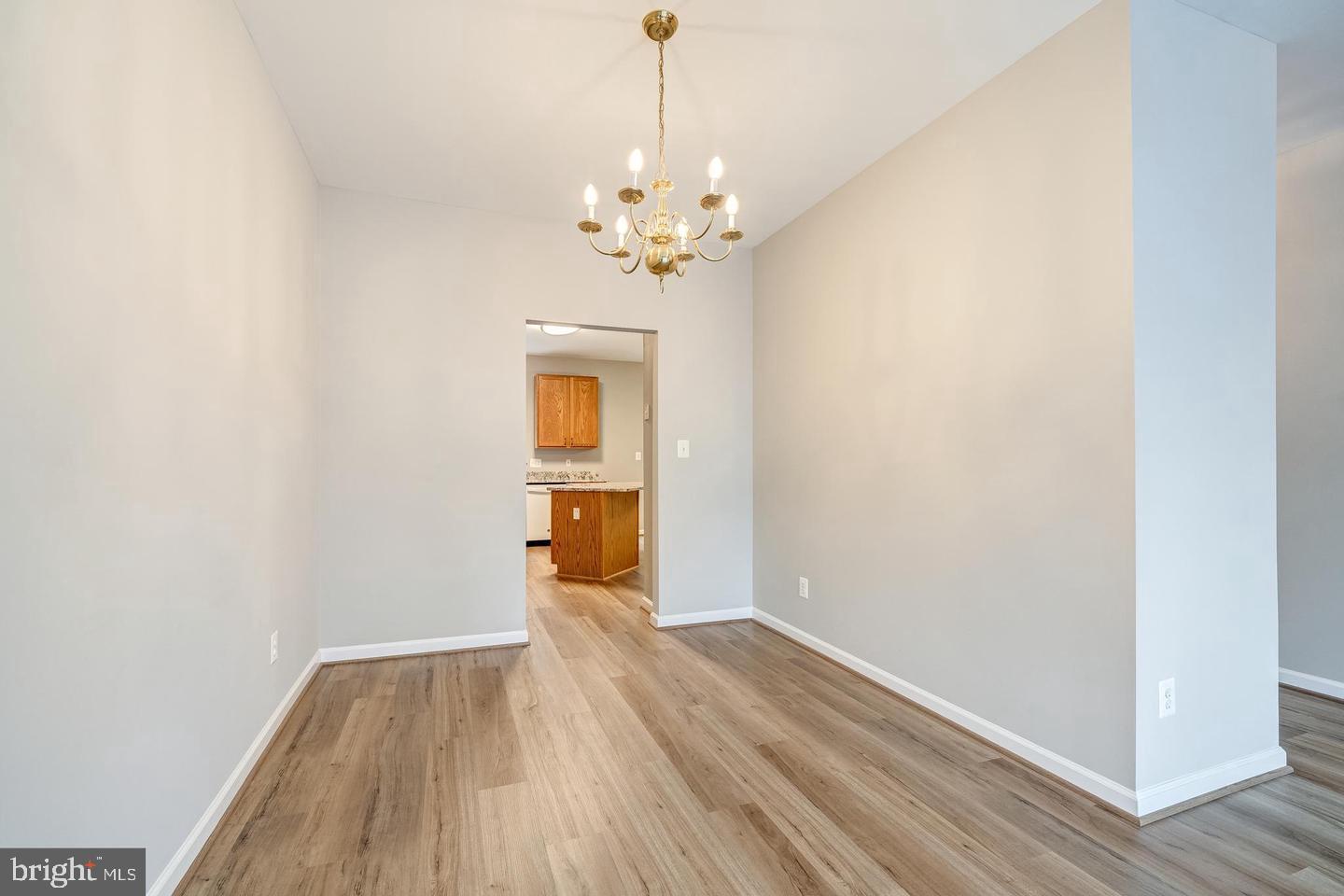 GUNSTON SQUARE - Residential Lease