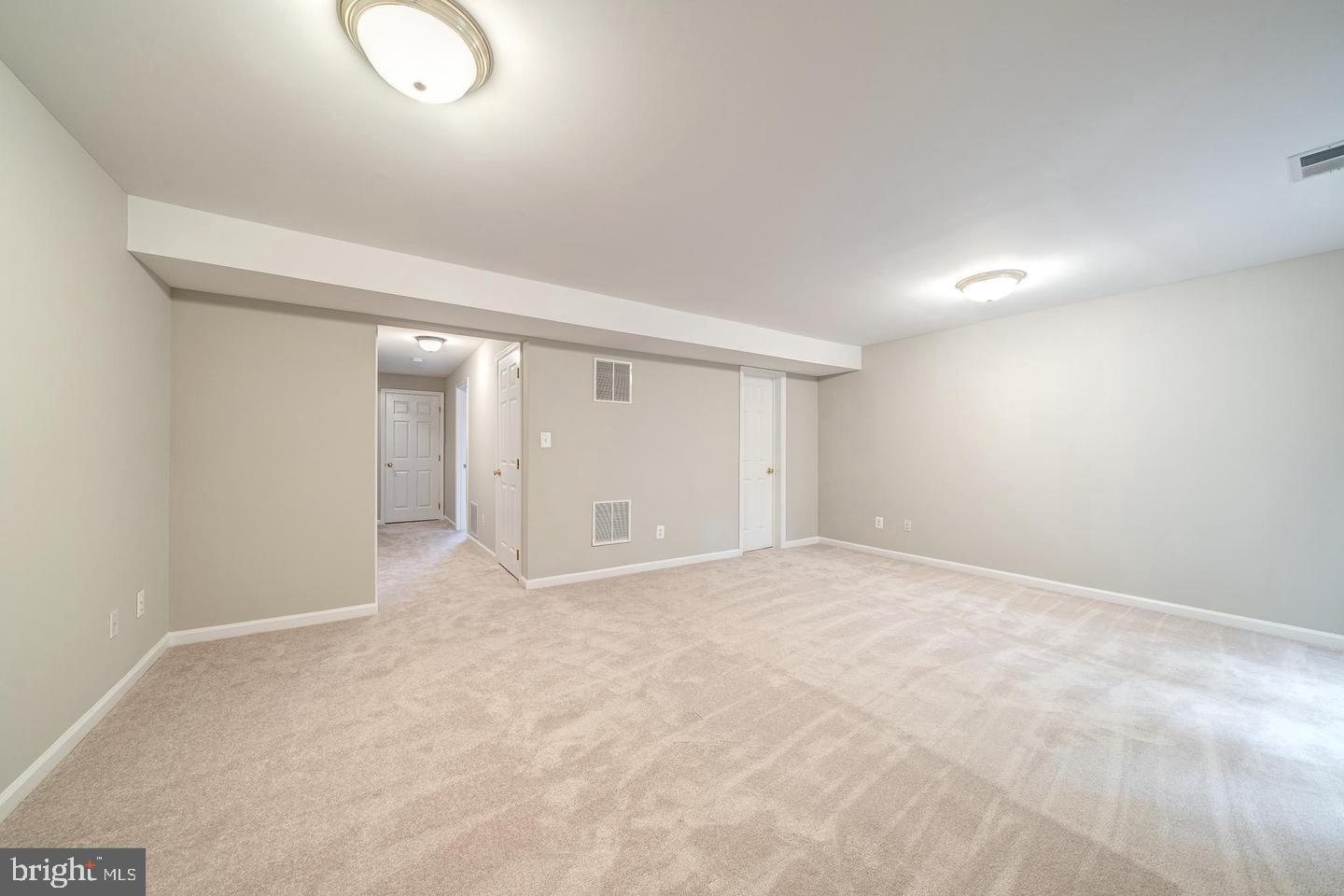 GUNSTON SQUARE - Residential Lease