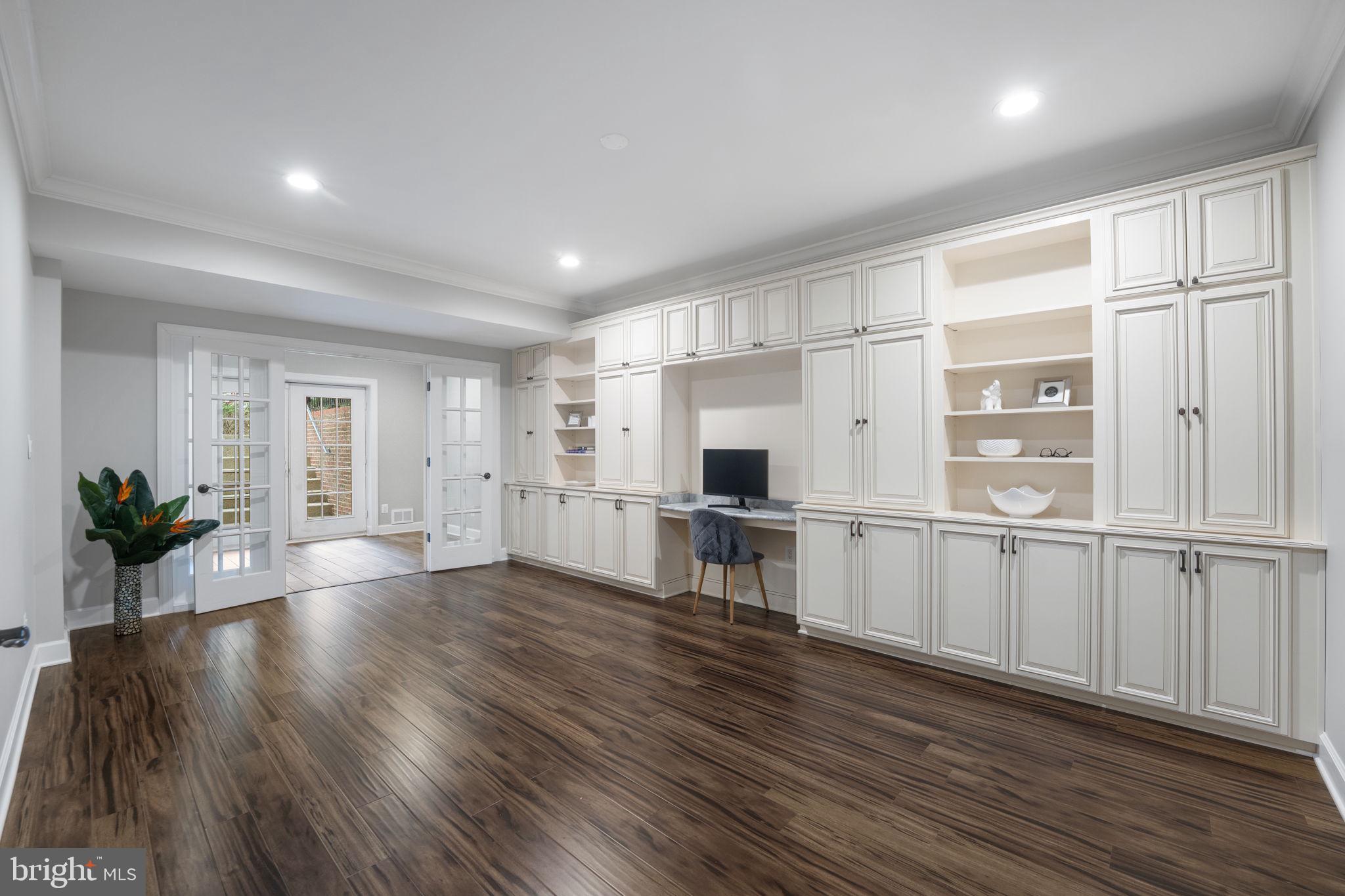 ESTATES AT WYNDHAM HILLS - Residential