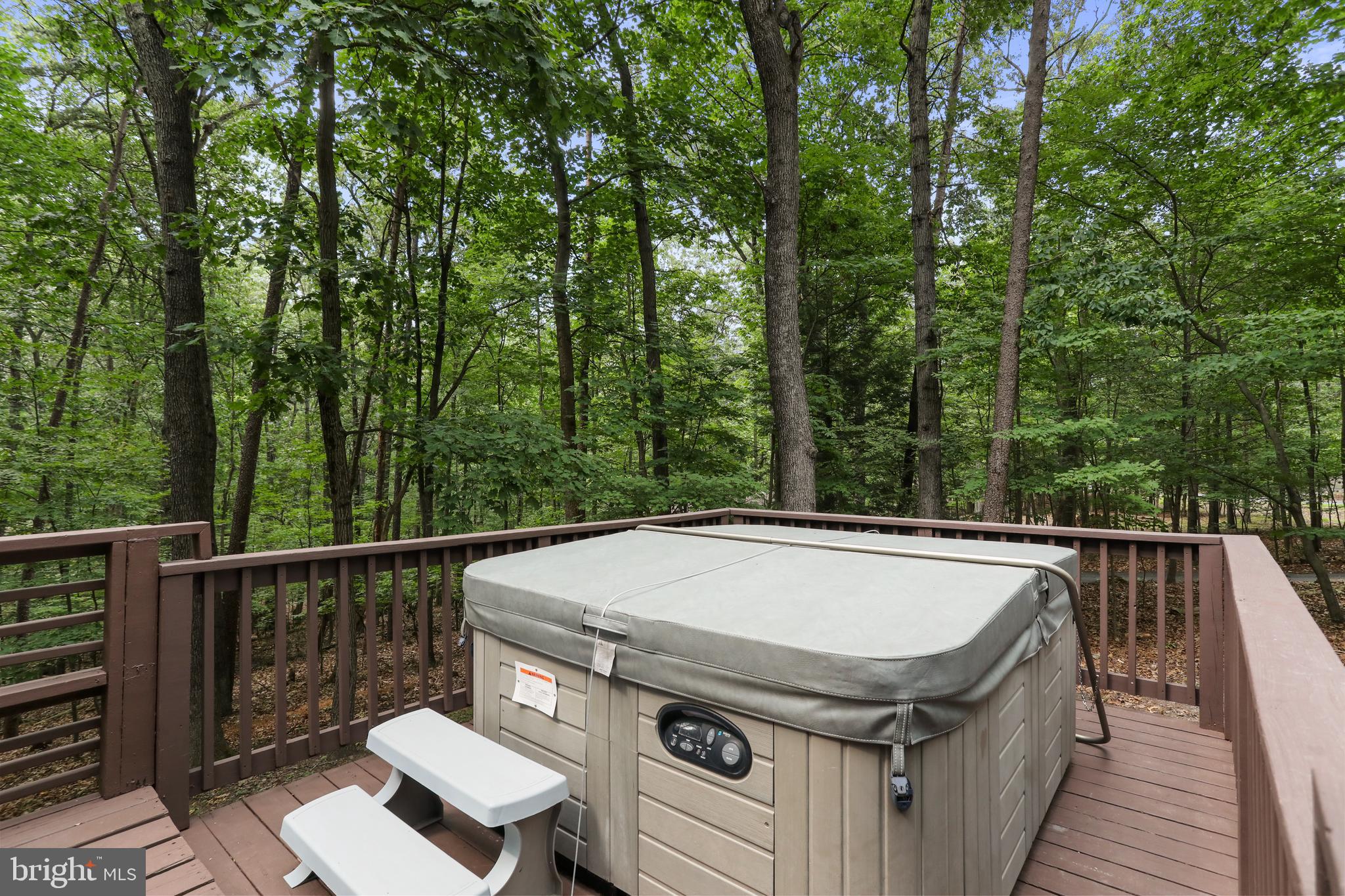 THE WOODS - Residential