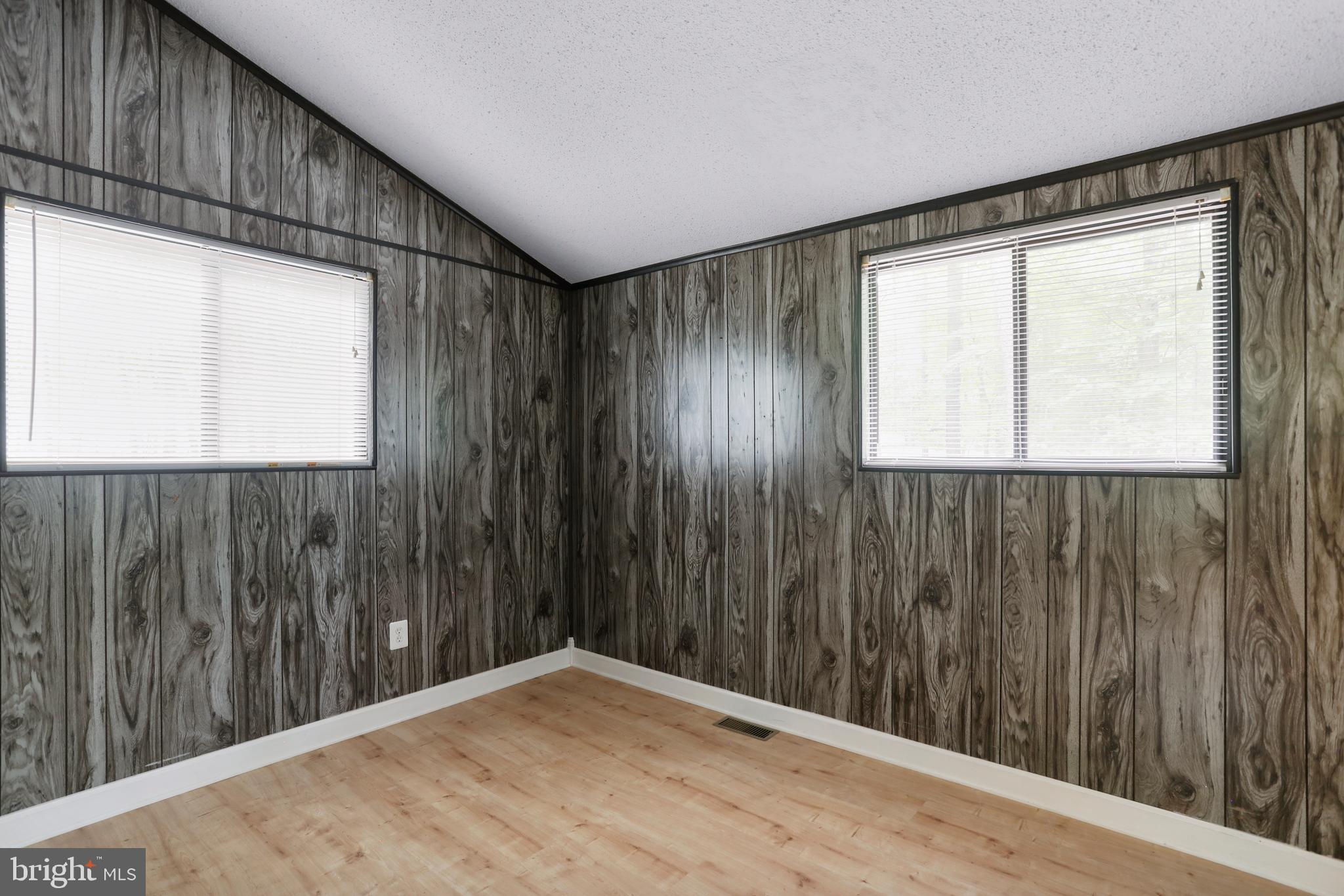 THE WOODS - Residential