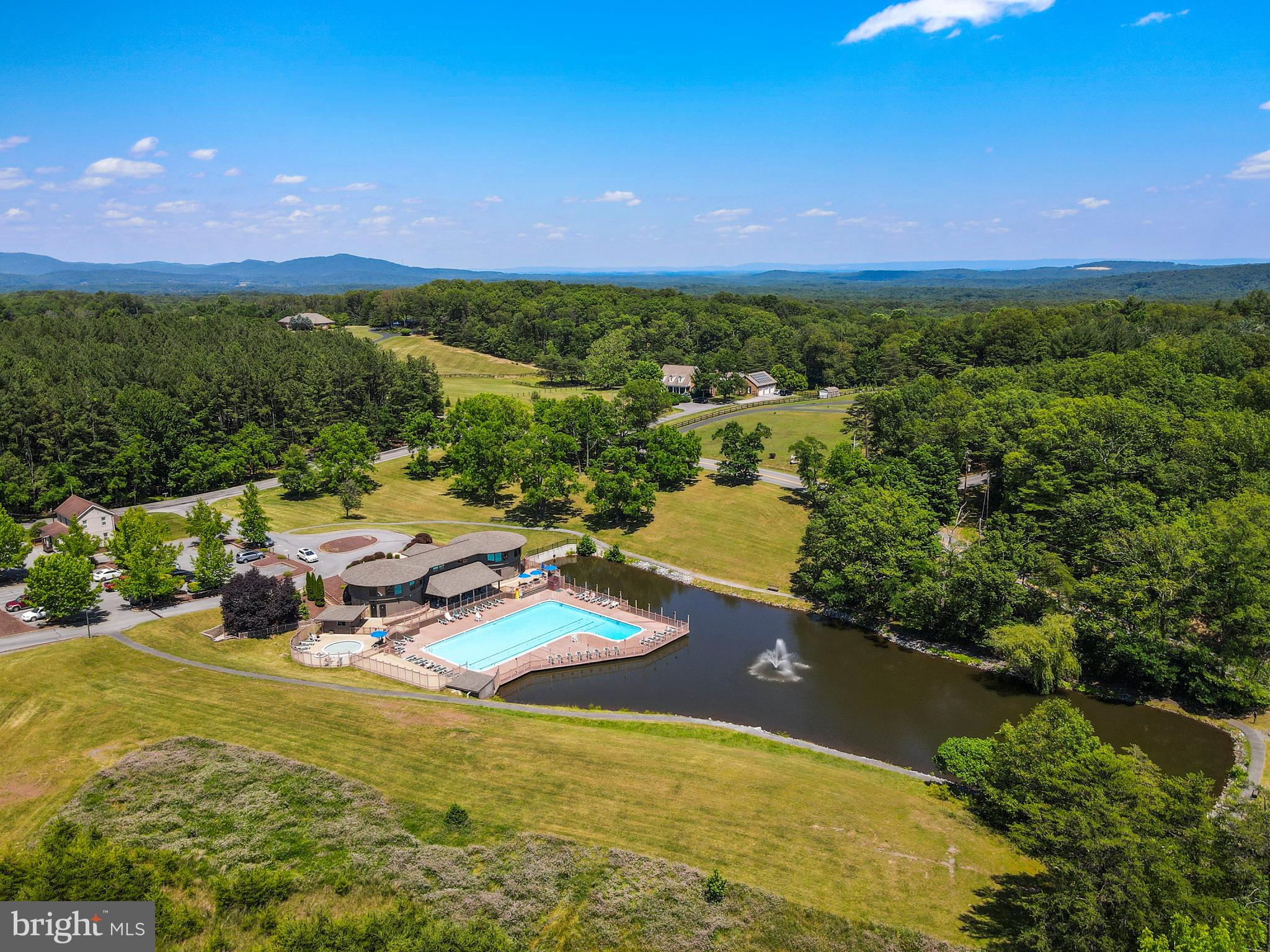 THE WOODS - Residential