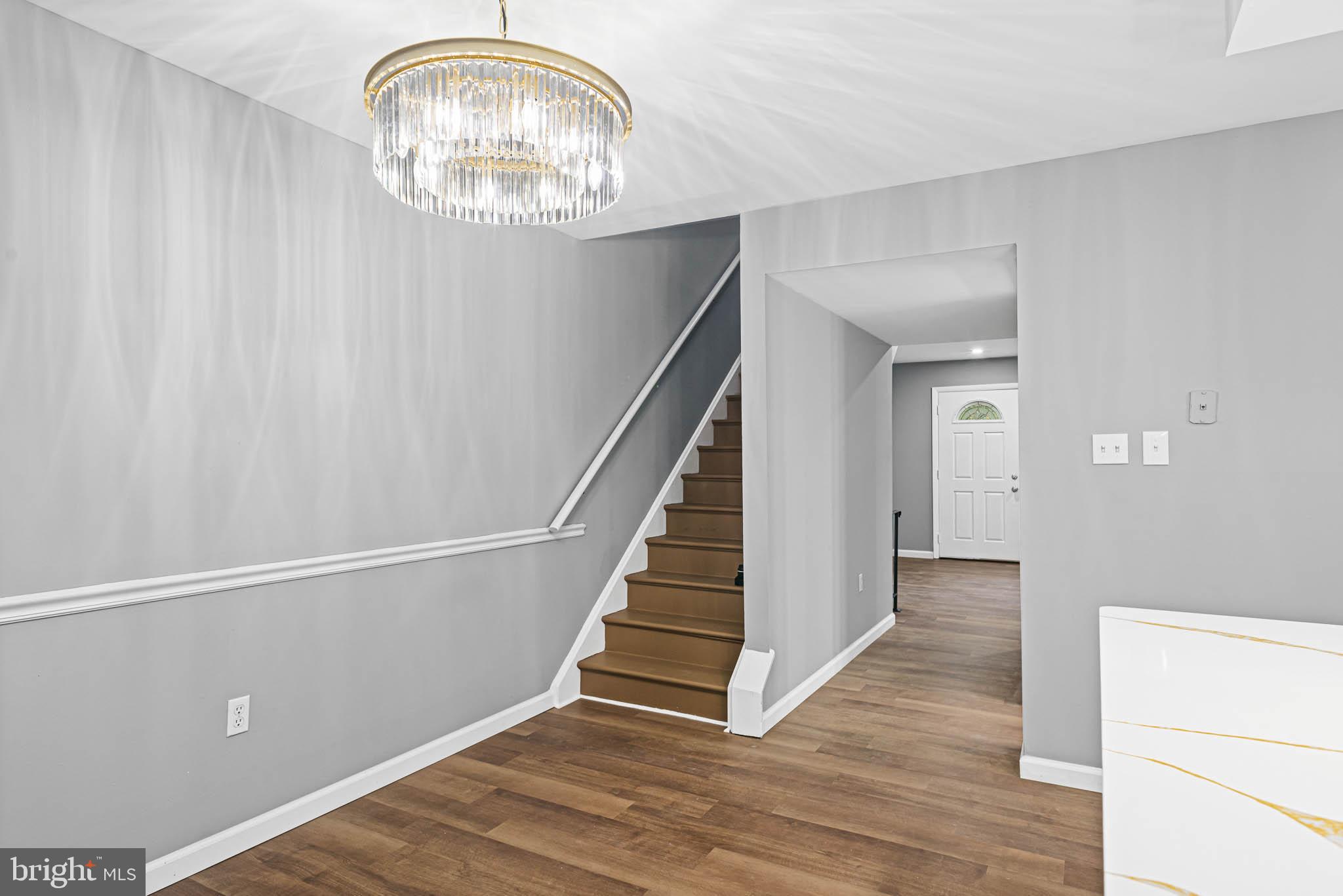 DALE CITY - Residential