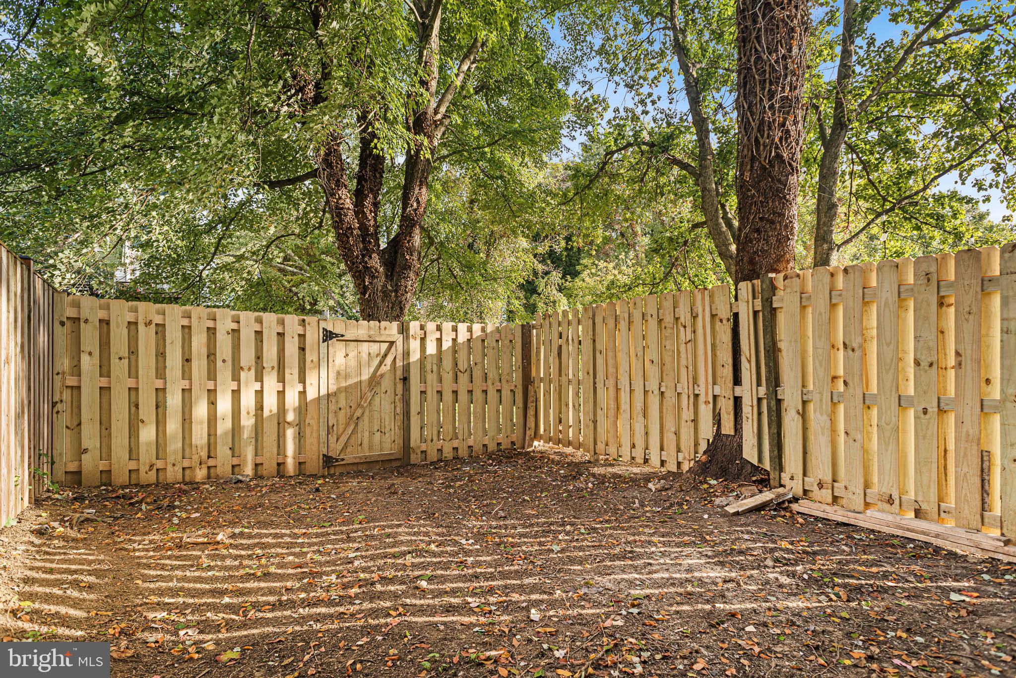 DALE CITY - Residential