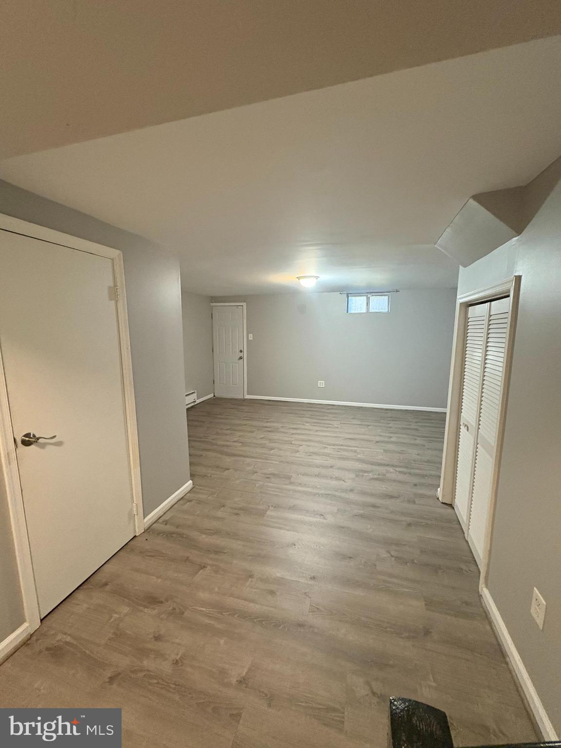 ROLLING CREST - Residential Lease