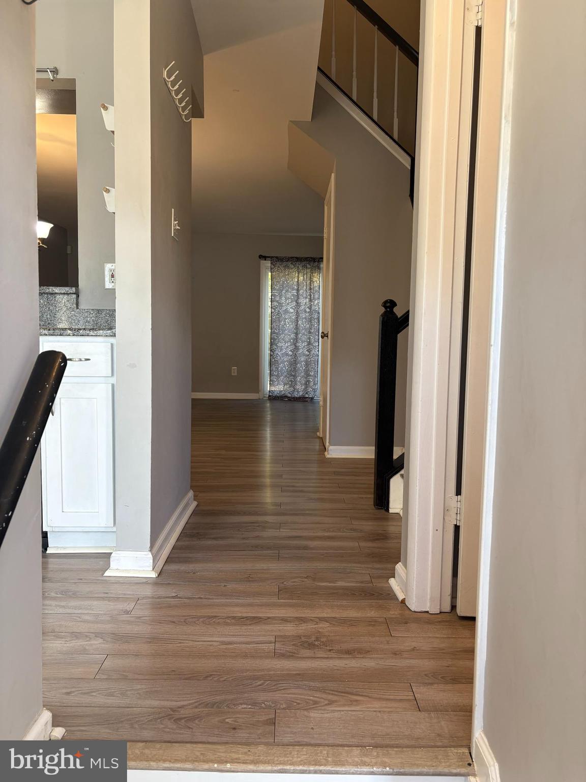 ROLLING CREST - Residential Lease