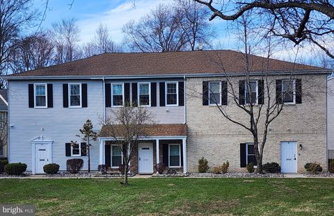 Photo of 32 Jefferson Plz, PRINCETON, NJ 08540 (MLS # NJMX2011888)