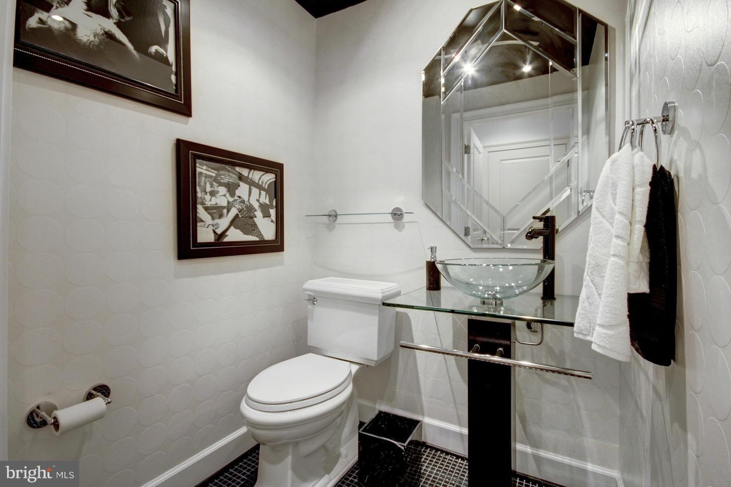 PARK POTOMAC - Residential