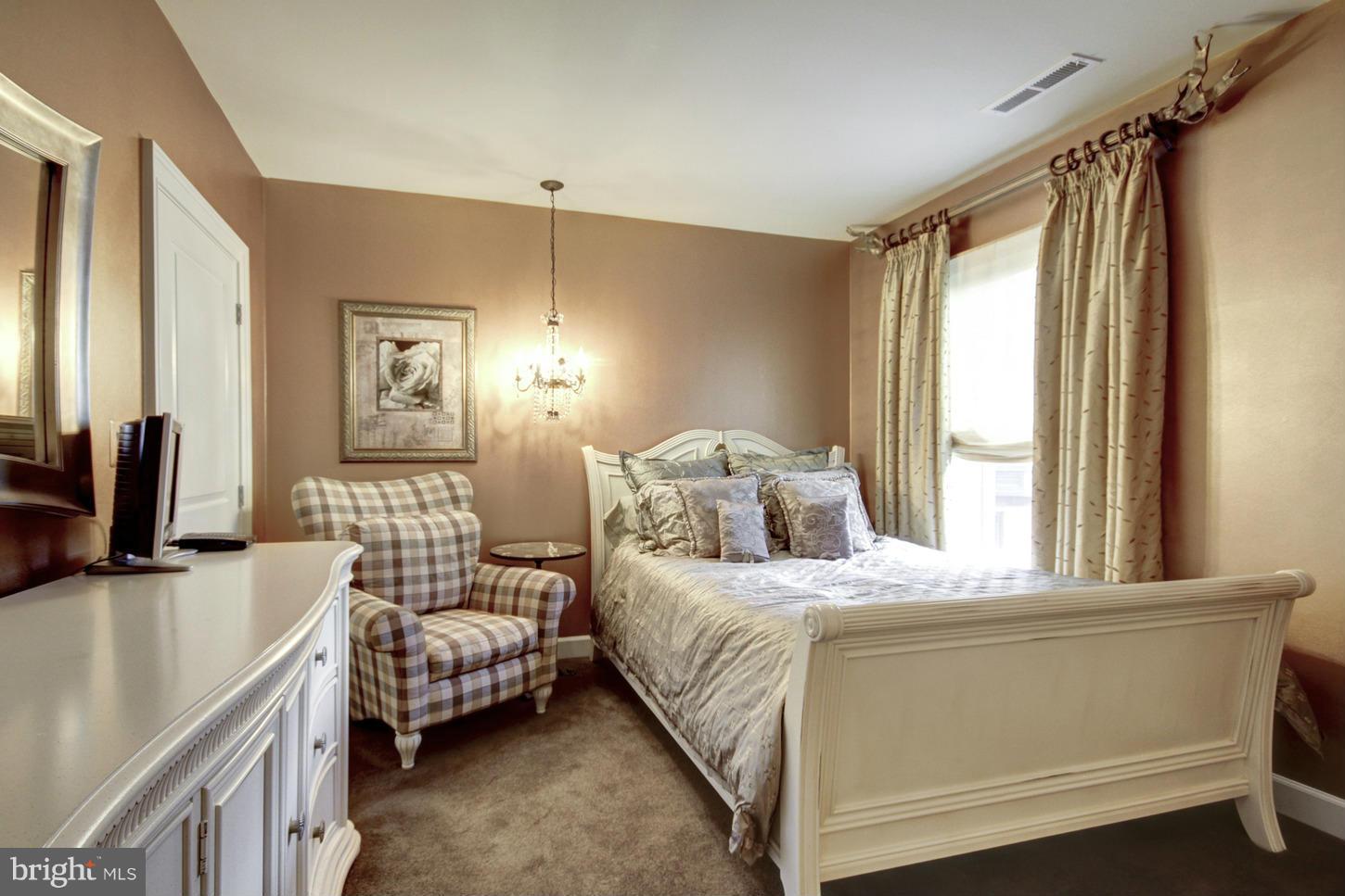 PARK POTOMAC - Residential