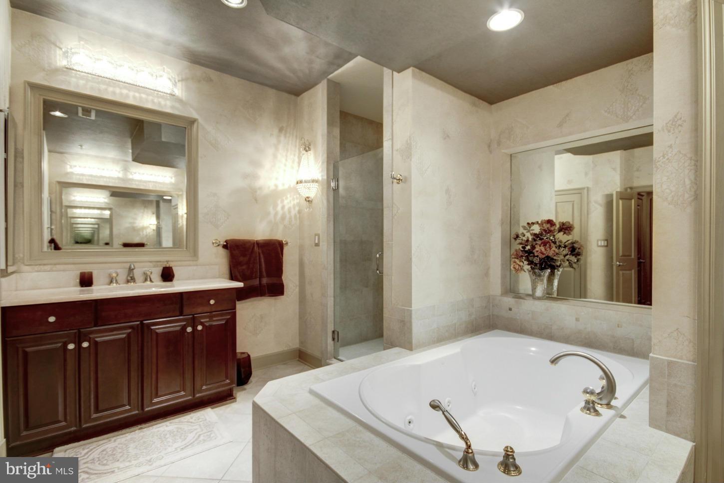 PARK POTOMAC - Residential