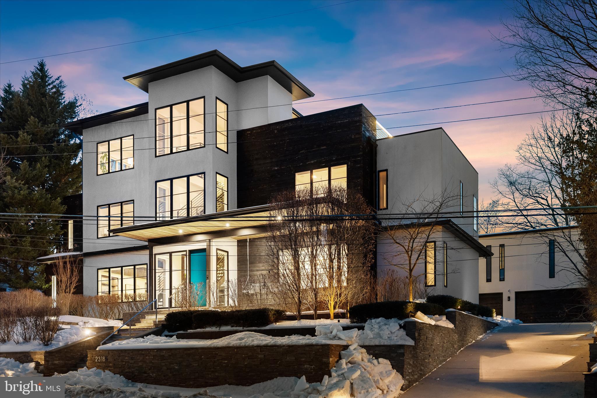 LORCOM GROVE - Residential