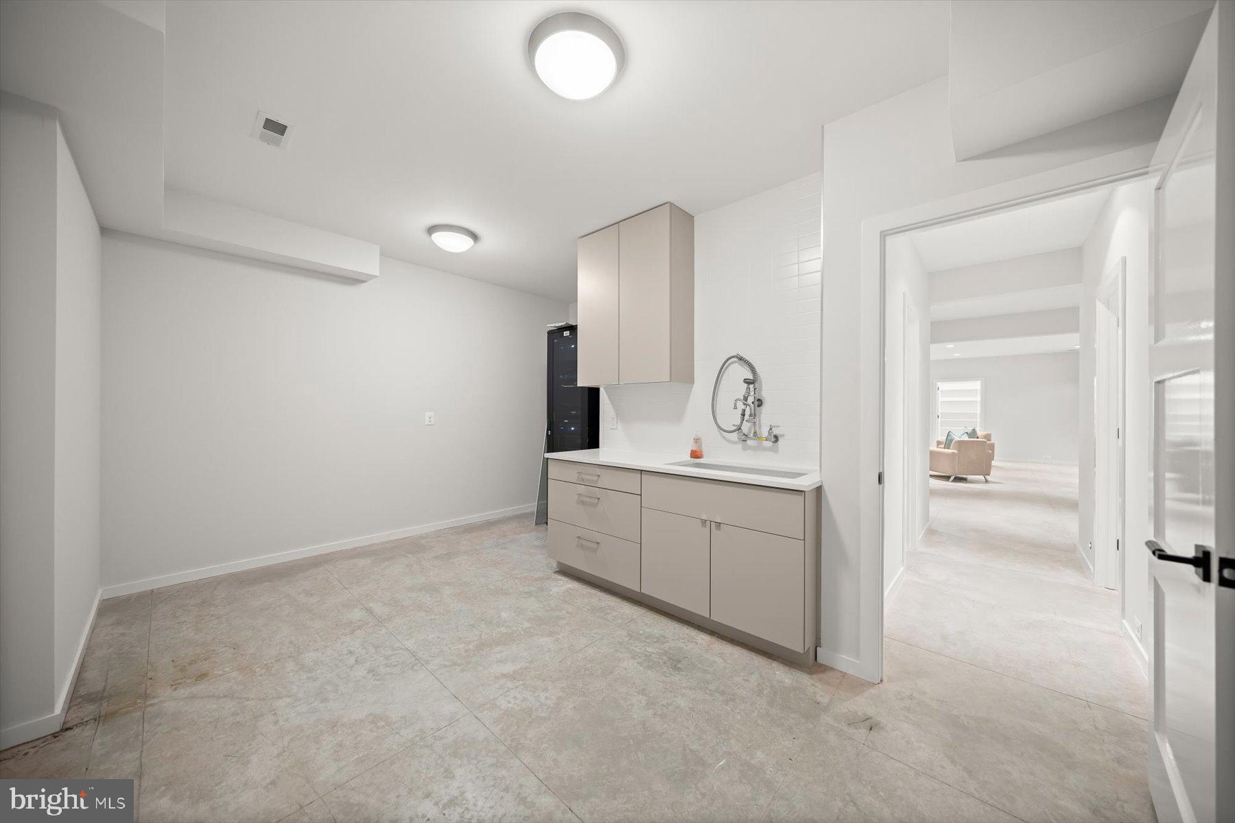 LORCOM GROVE - Residential