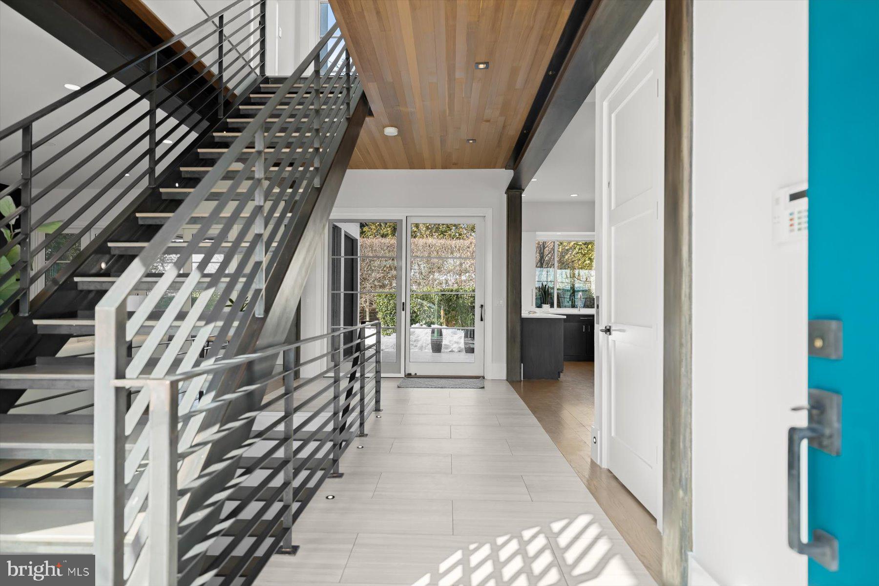 LORCOM GROVE - Residential