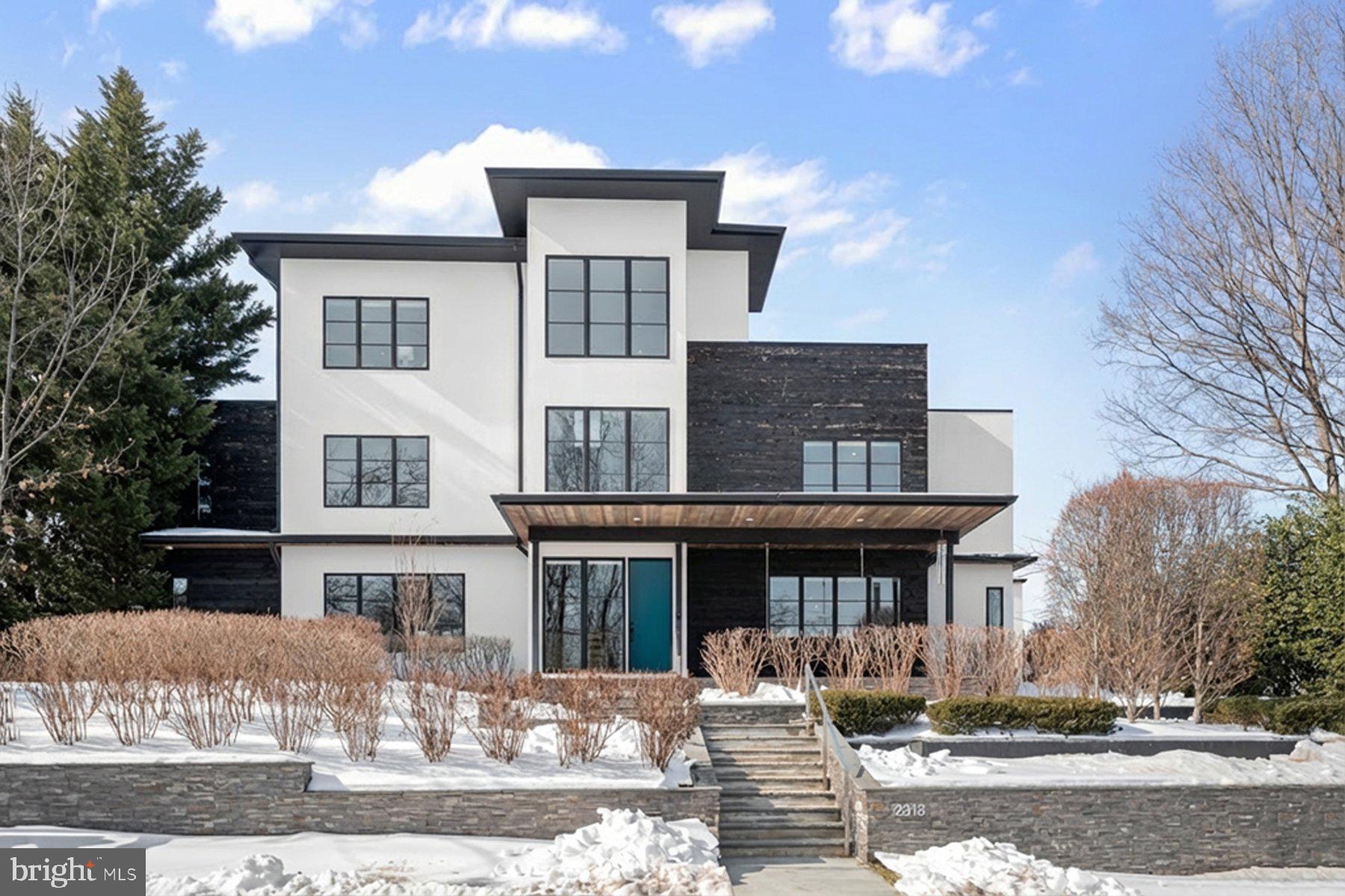 LORCOM GROVE - Residential