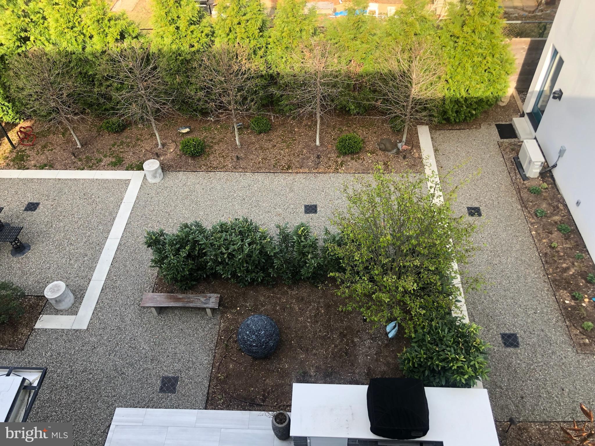 LORCOM GROVE - Residential